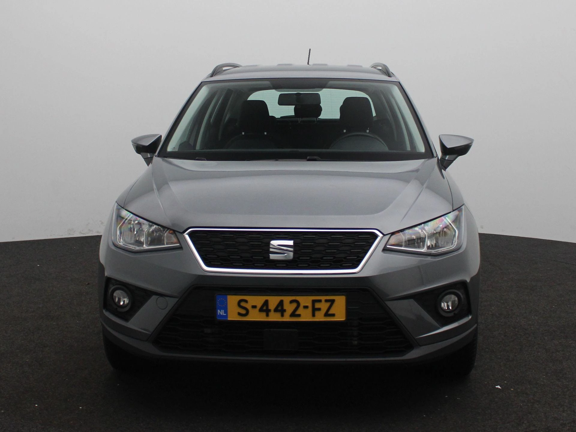 SEAT Arona met kenteken 57100 – autofoto 5