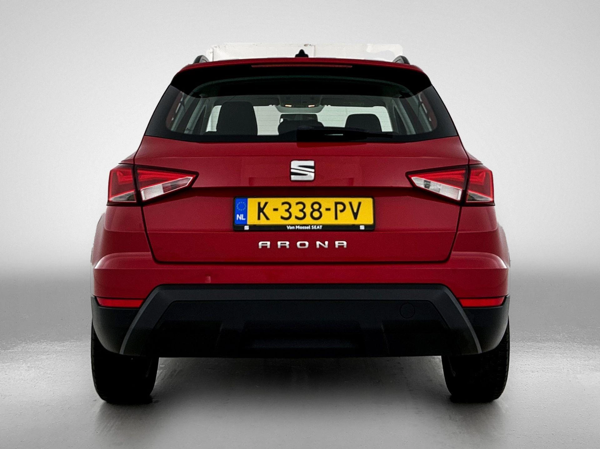 SEAT Arona met kenteken K-338-PV – autofoto 5