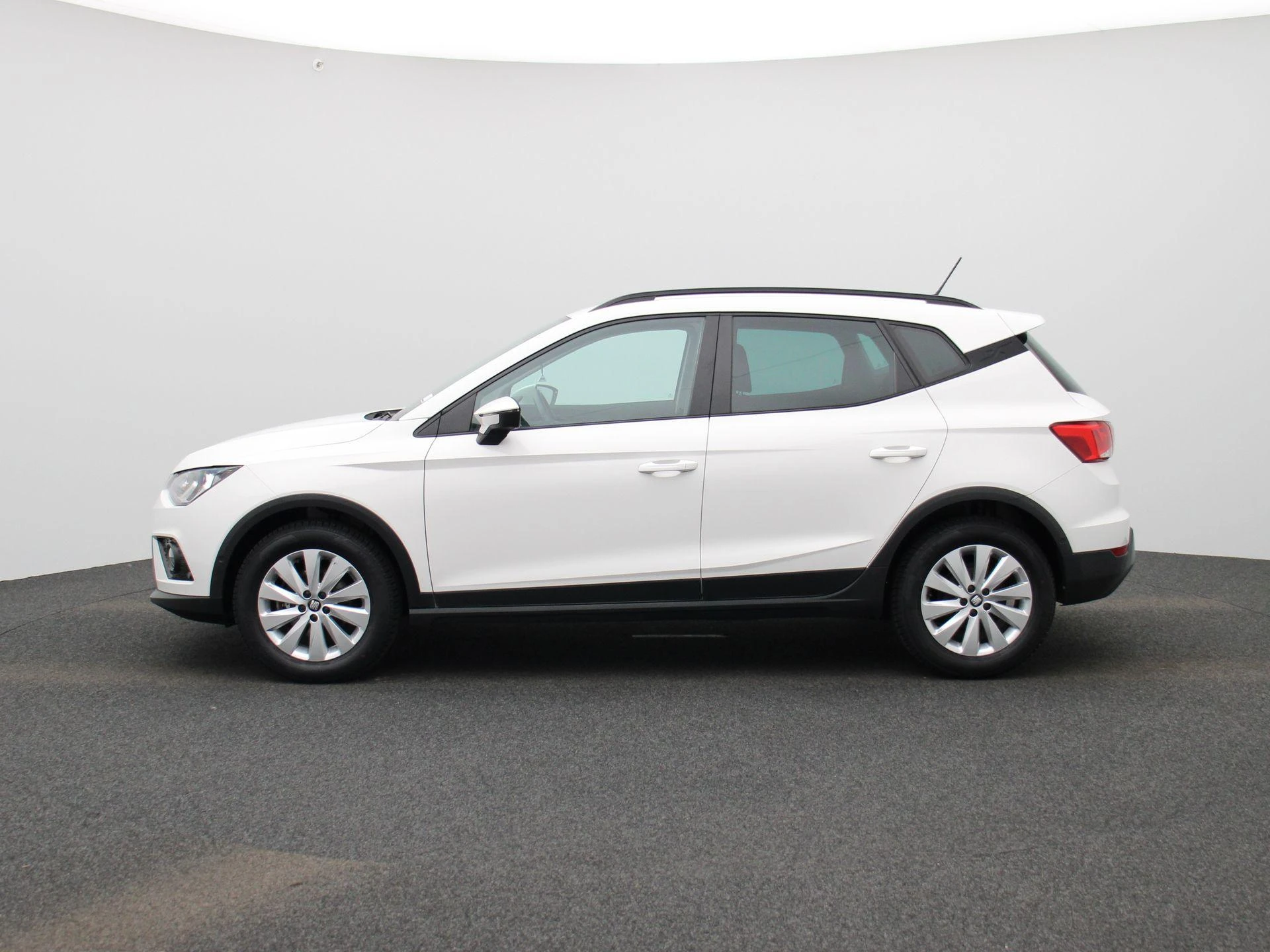 SEAT Arona met kenteken L-389-JG – autofoto 5