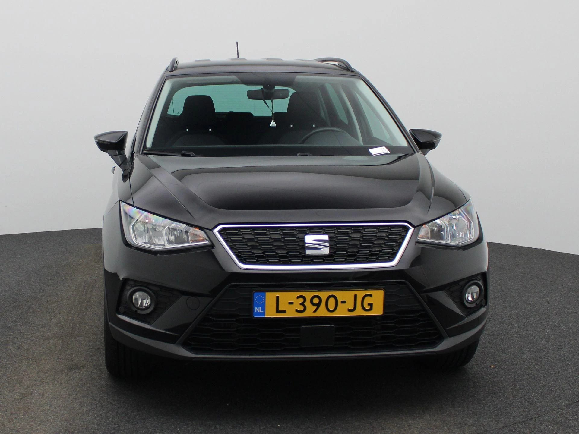 SEAT Arona met kenteken L-390-JG – autofoto 4