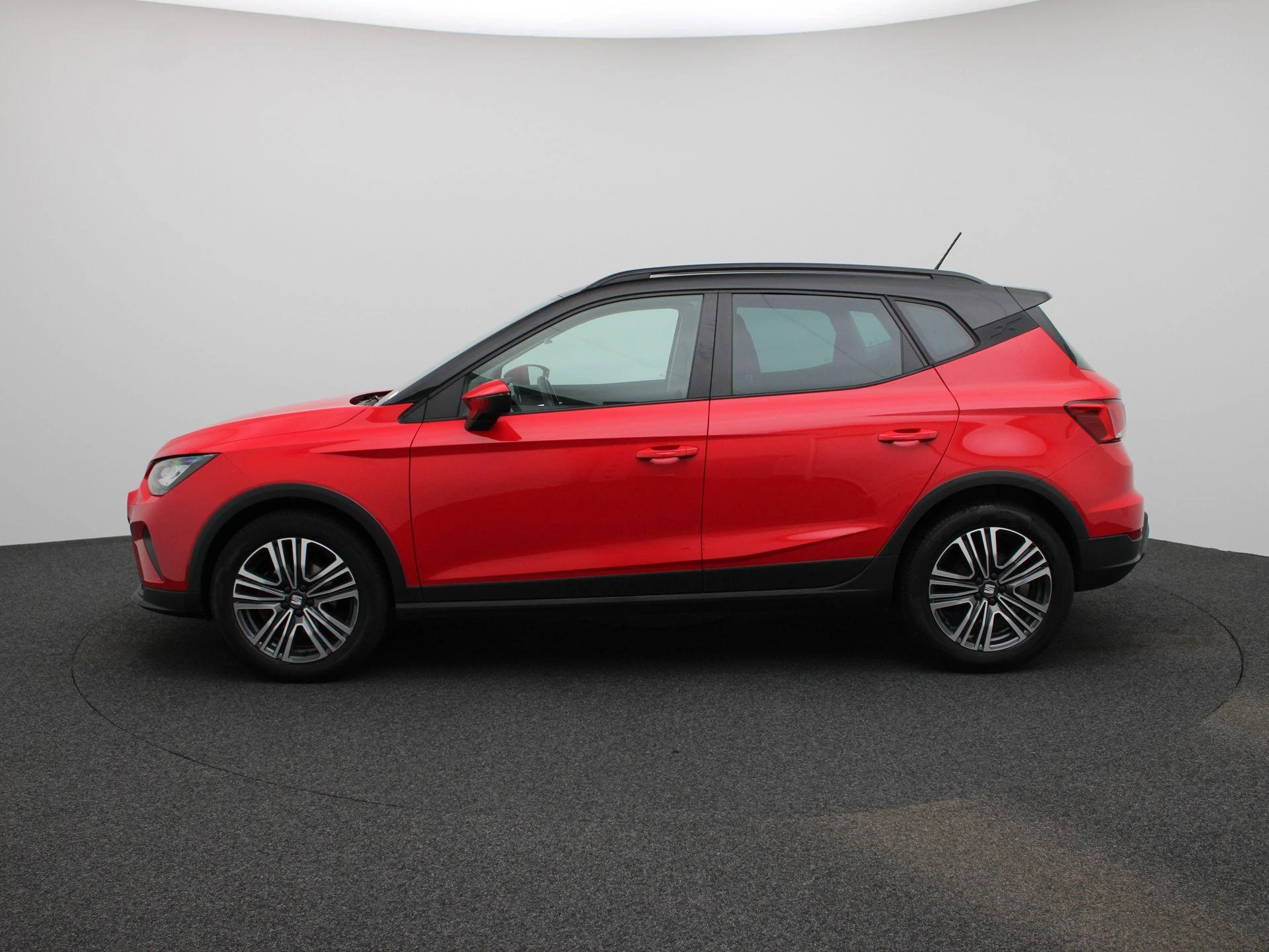 SEAT Arona met kenteken P-794-VV – autofoto 5