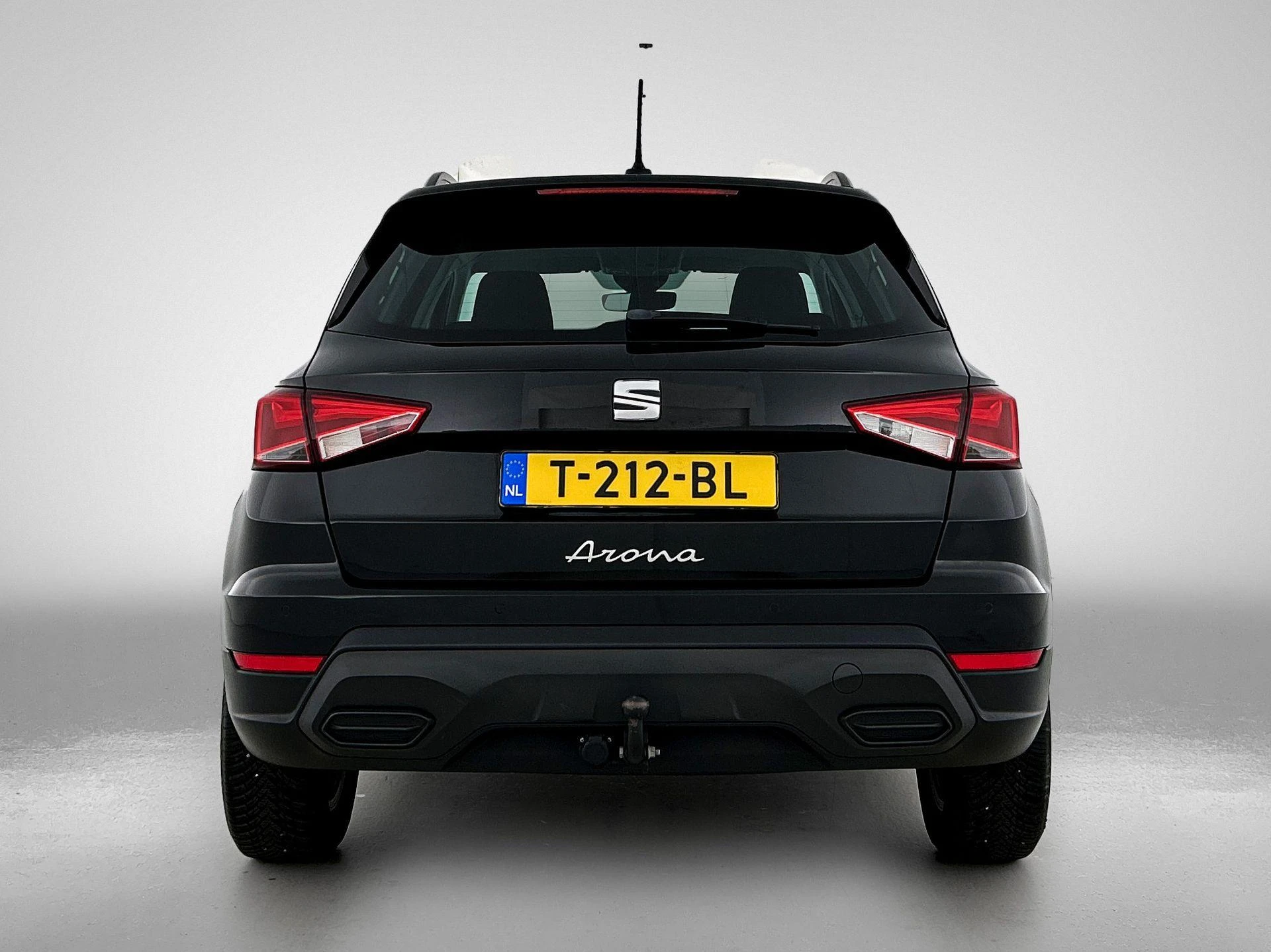 SEAT Arona met kenteken T-212-BL – autofoto 5