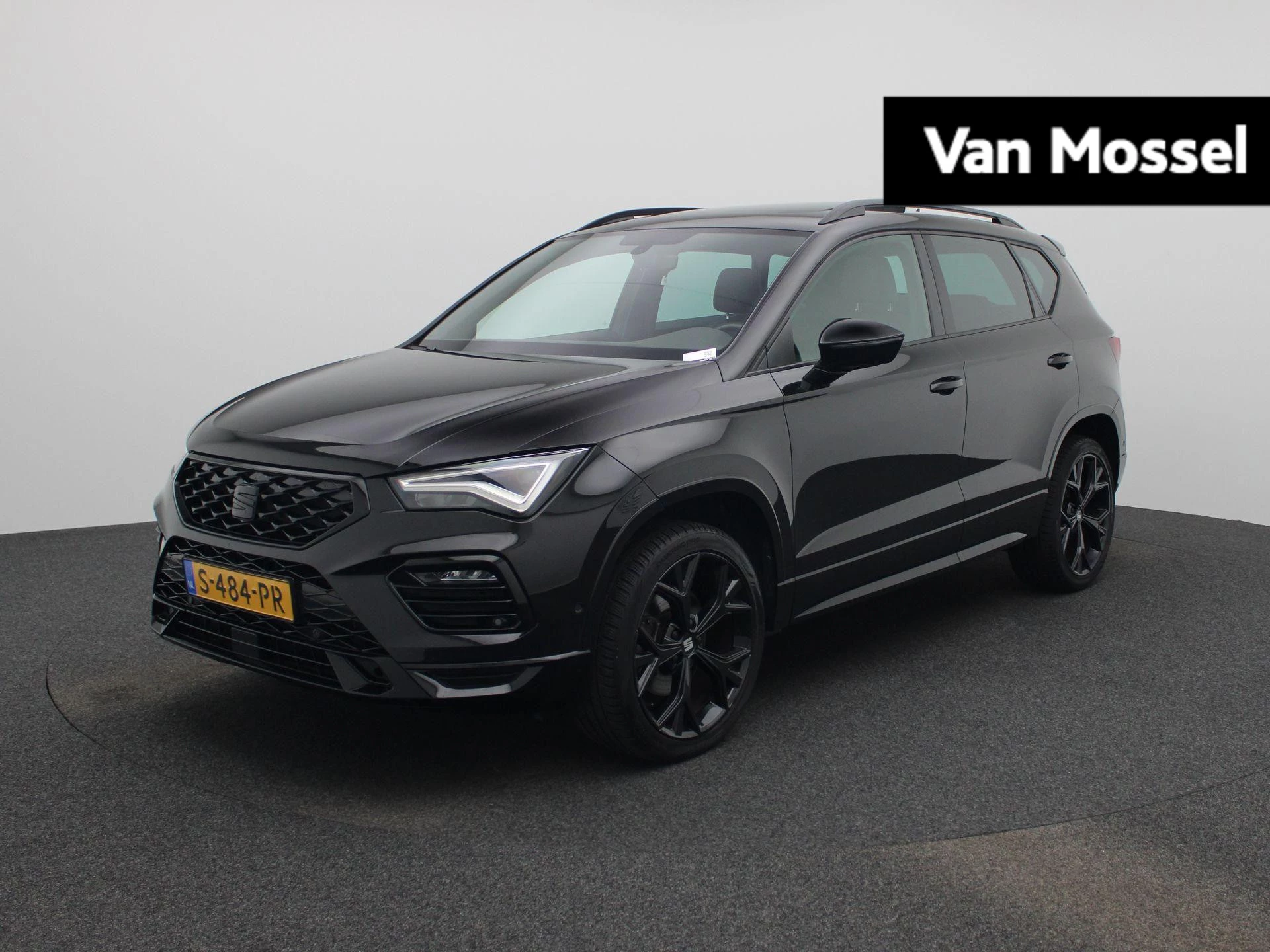 SEAT Ateca met kenteken S-484-PR – autofoto 2