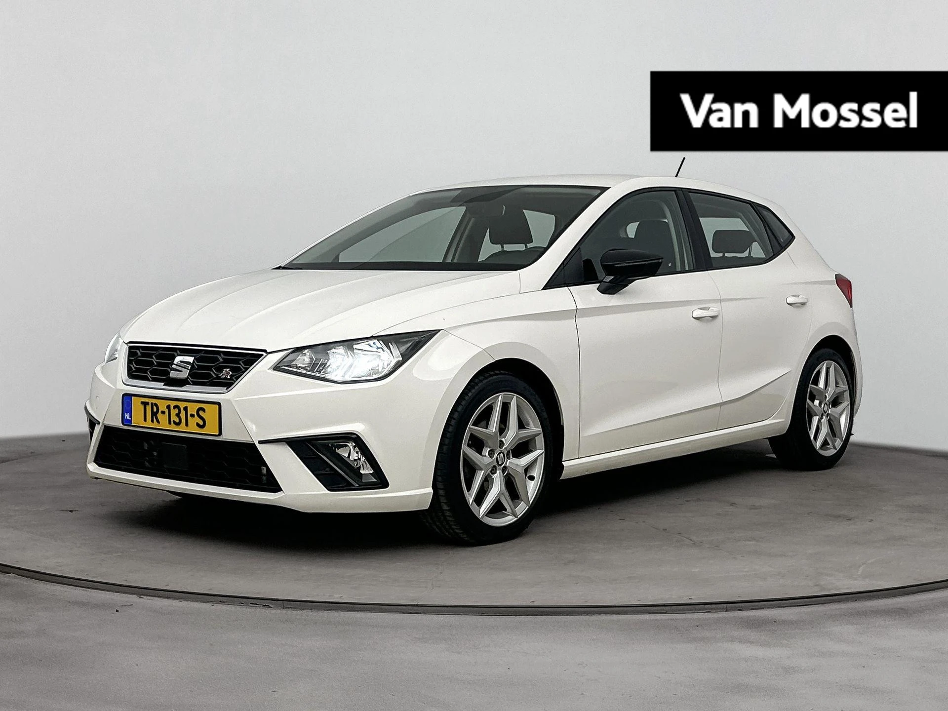 SEAT Ibiza met kenteken 47100 – autofoto 2