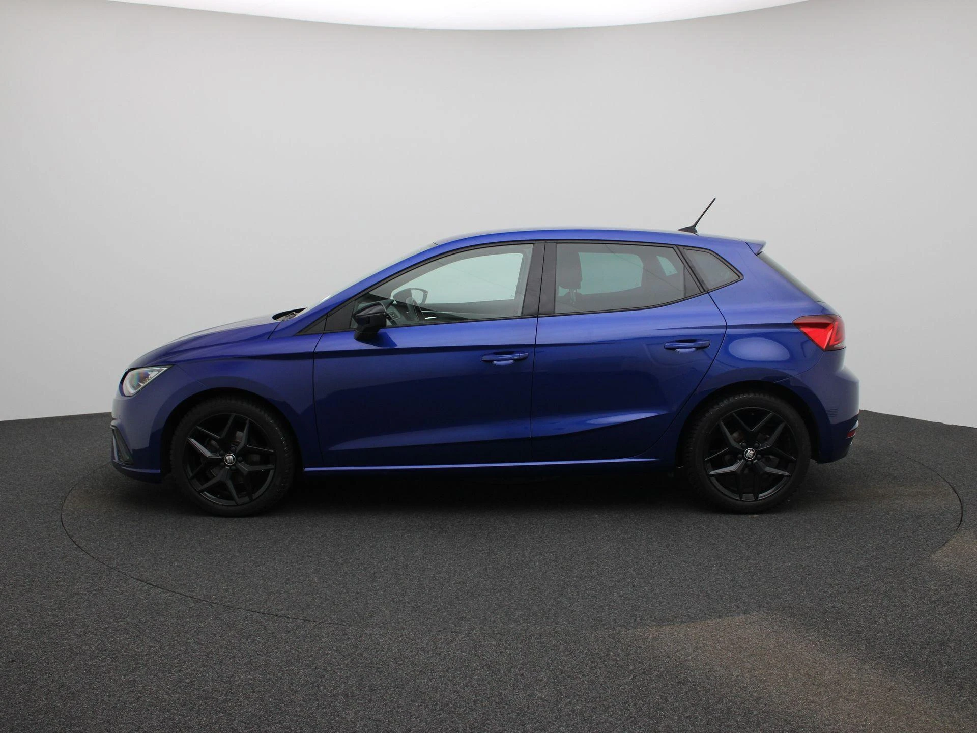 SEAT Ibiza met kenteken 55100 – autofoto 5