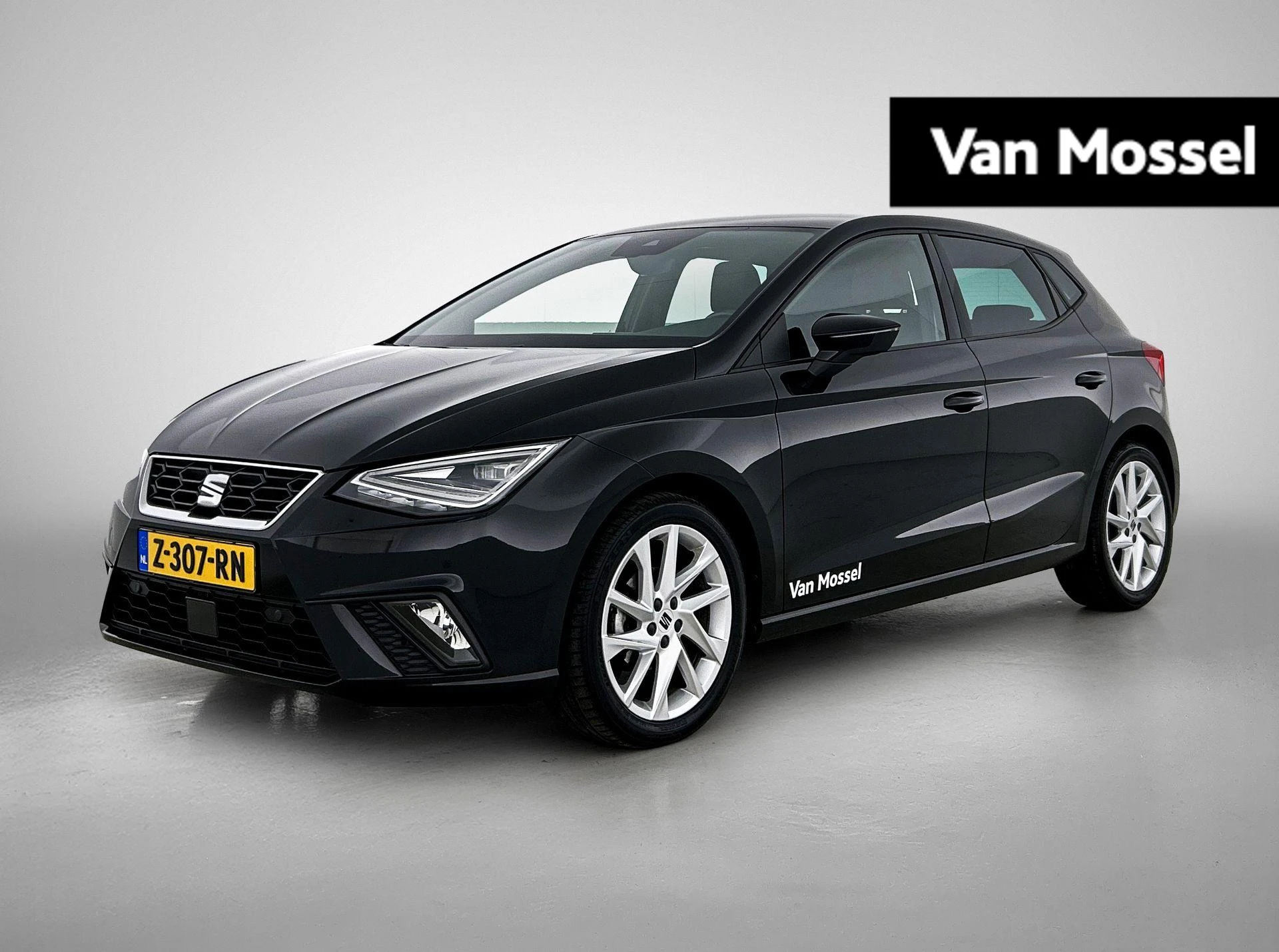 SEAT Ibiza met kenteken 60100 – autofoto 2