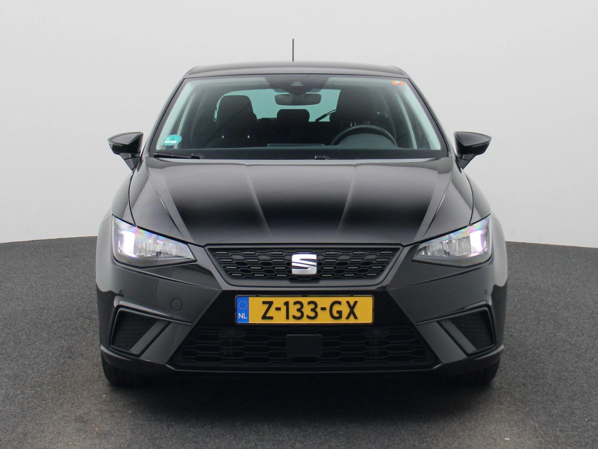 SEAT Ibiza met kenteken 60100 – autofoto 4