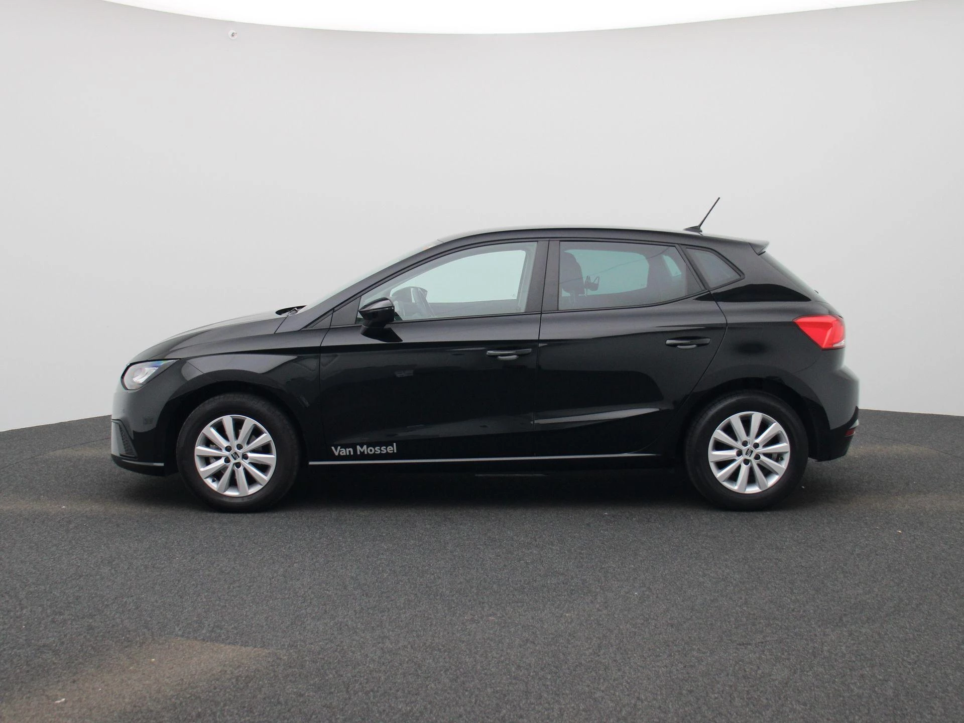SEAT Ibiza met kenteken 60100 – autofoto 5