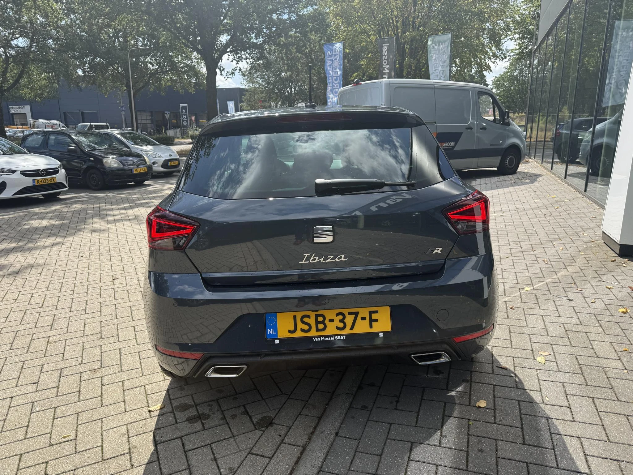 SEAT Ibiza met kenteken JSB-37-F – autofoto 4