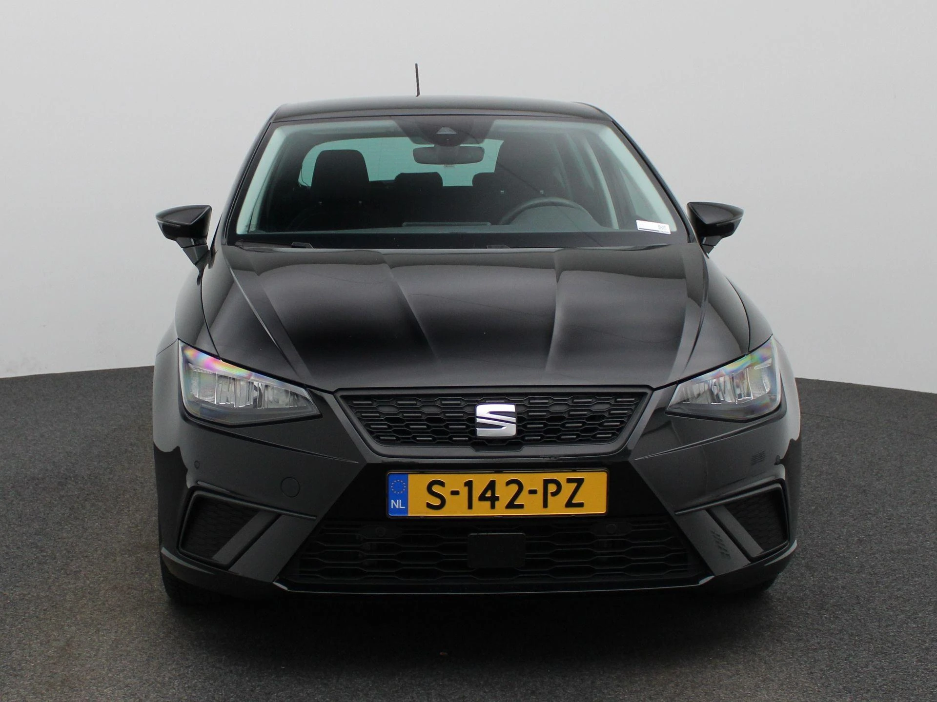 SEAT Ibiza met kenteken S-142-PZ – autofoto 4