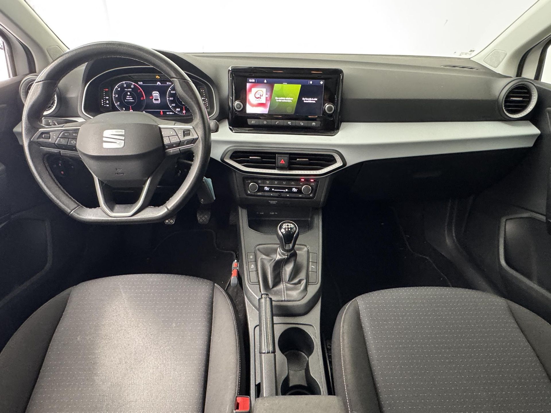 SEAT Ibiza met kenteken T-304-BH – autofoto 3