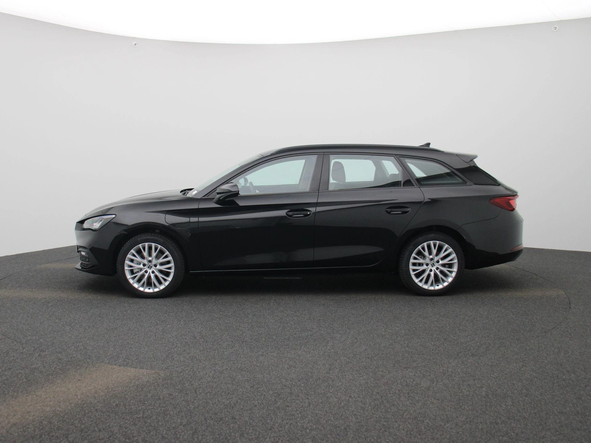 SEAT Leon met kenteken 04100 – autofoto 5
