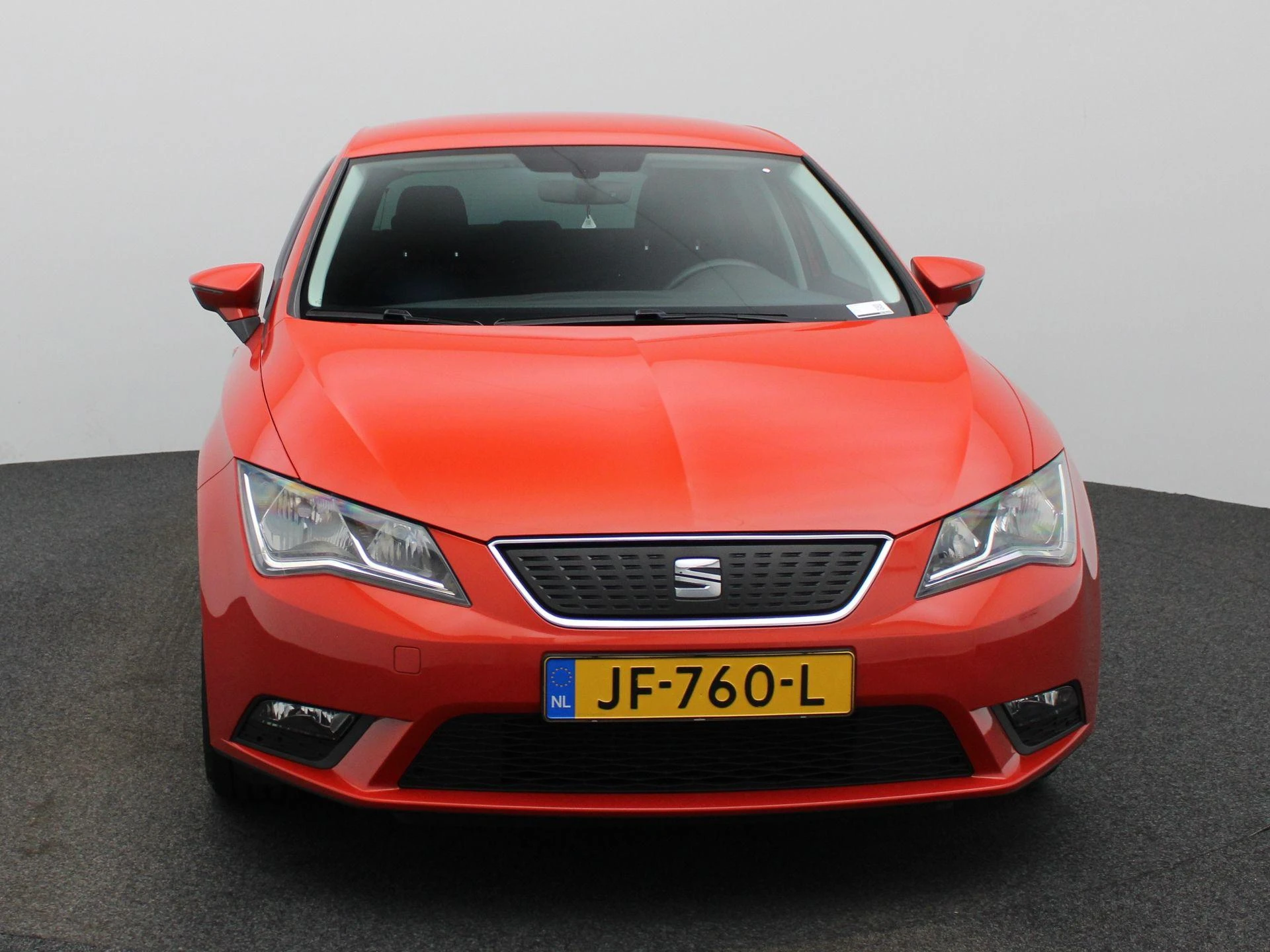 SEAT Leon met kenteken 44100 – autofoto 4