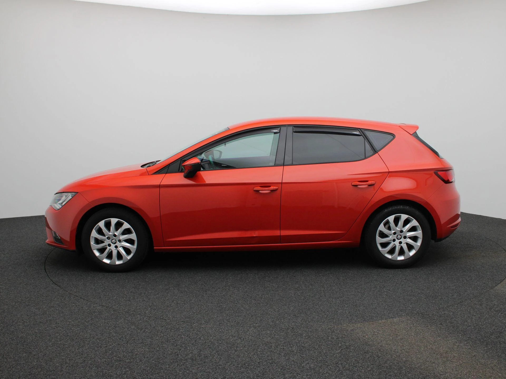 SEAT Leon met kenteken 44100 – autofoto 5