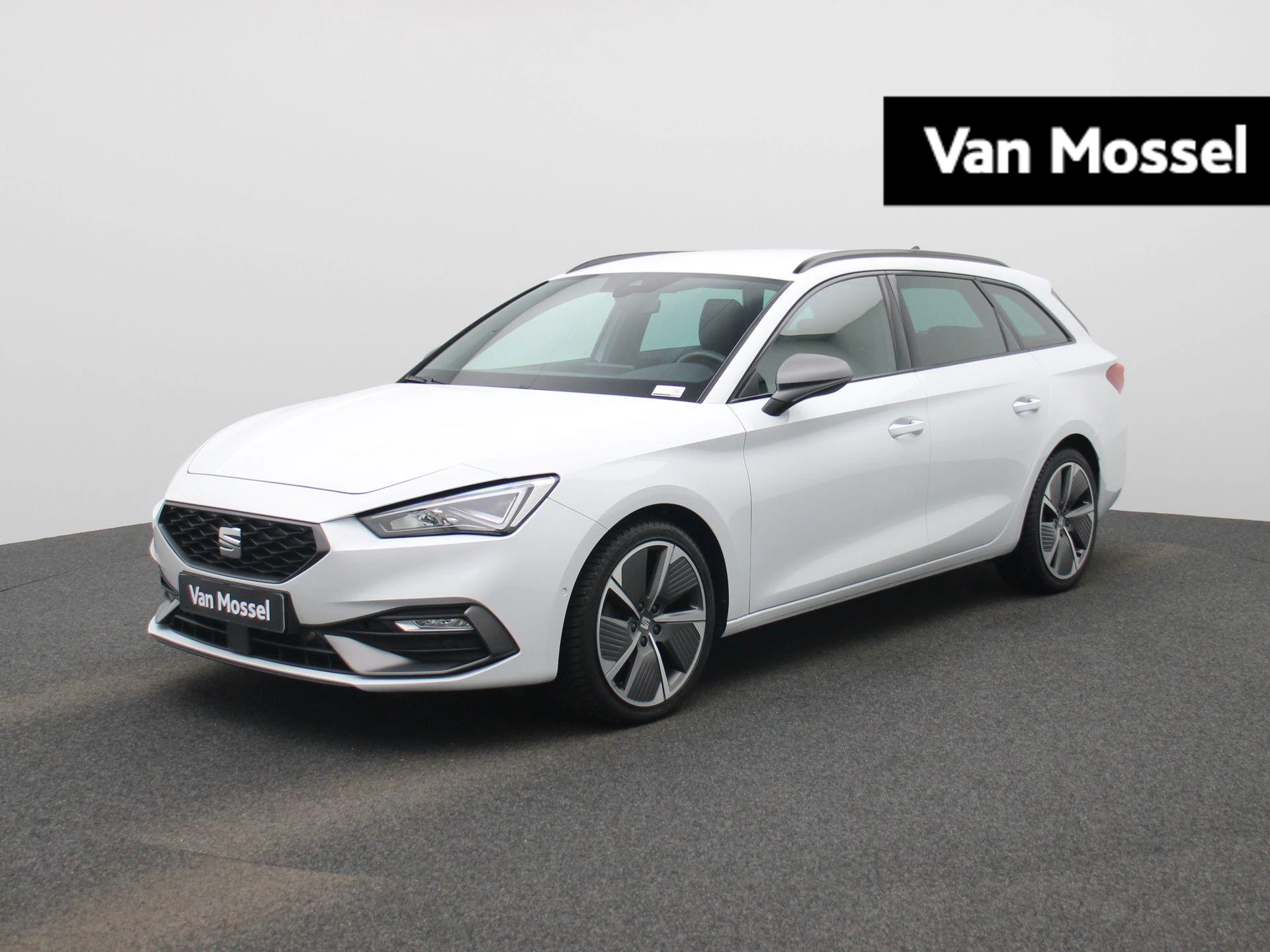 SEAT Leon met kenteken KDS-05-N – autofoto 2