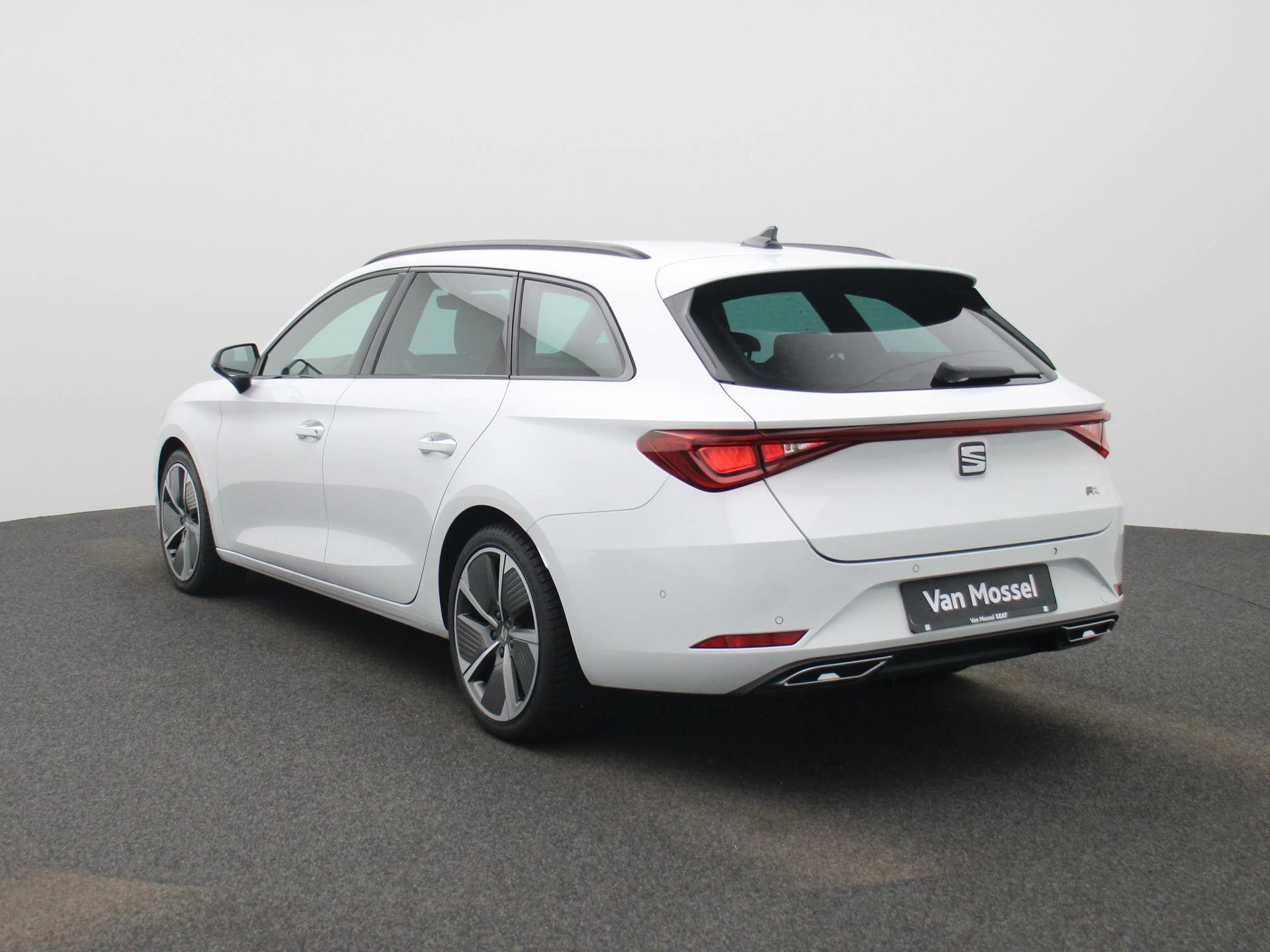 SEAT Leon met kenteken KDS-05-N – autofoto 3