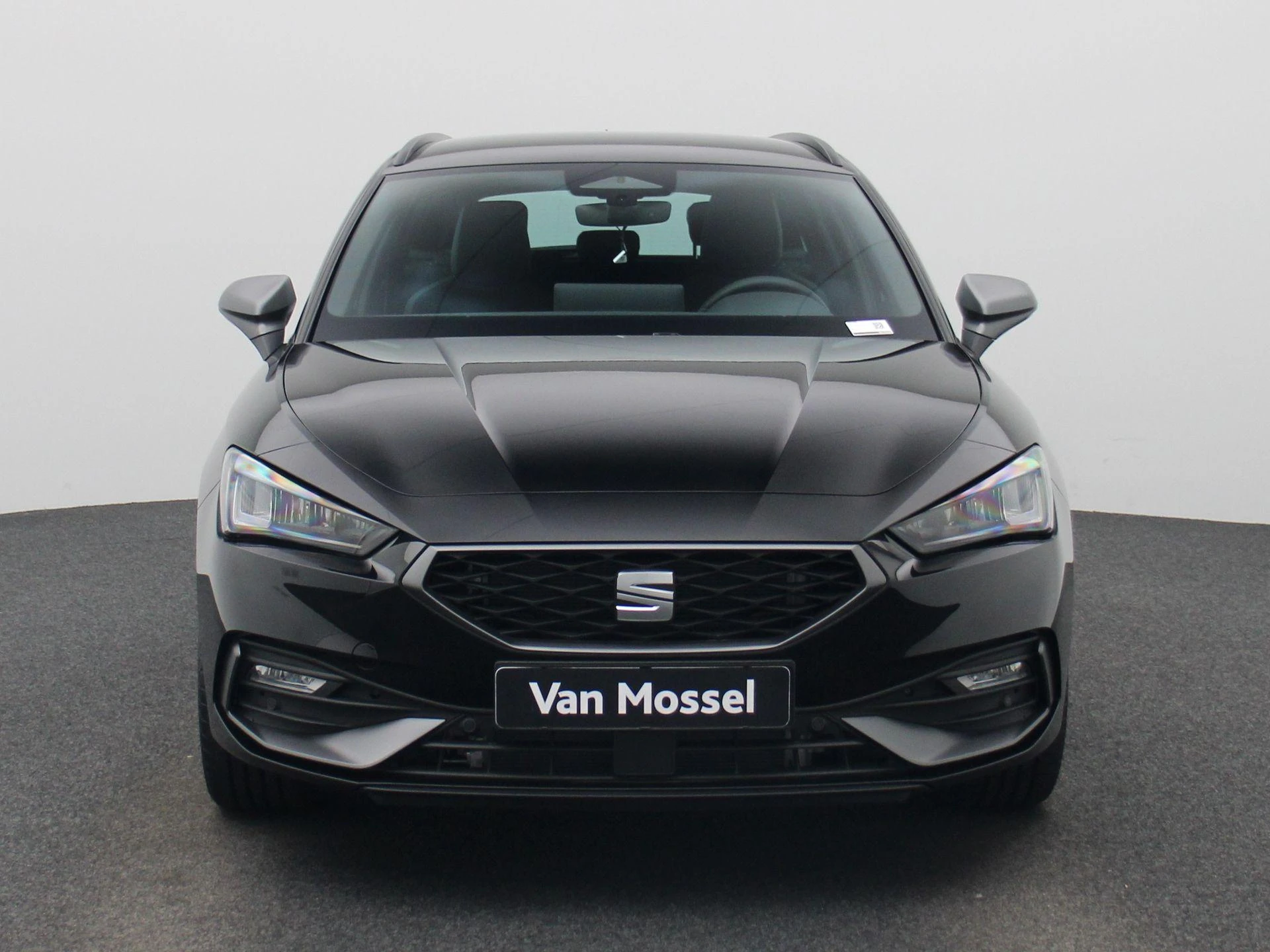 SEAT Leon met kenteken KNV-45-V – autofoto 4