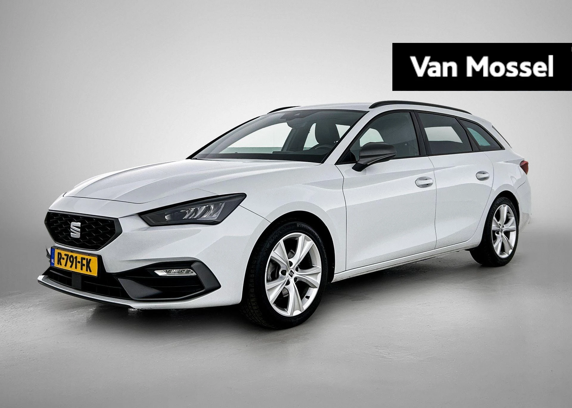SEAT Leon met kenteken R-791-FK – autofoto 2