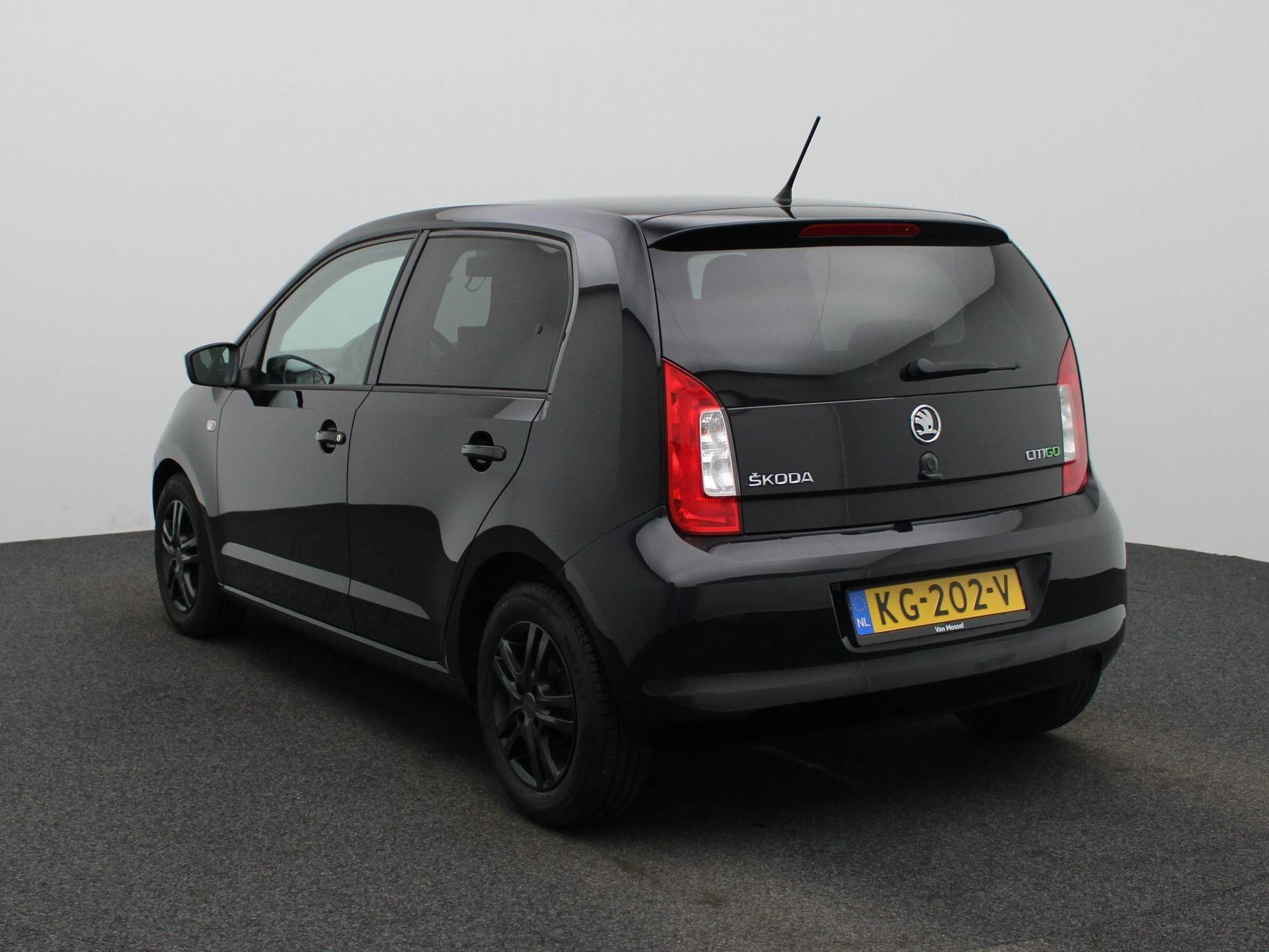 Skoda Citigo met kenteken 50100 – autofoto 3