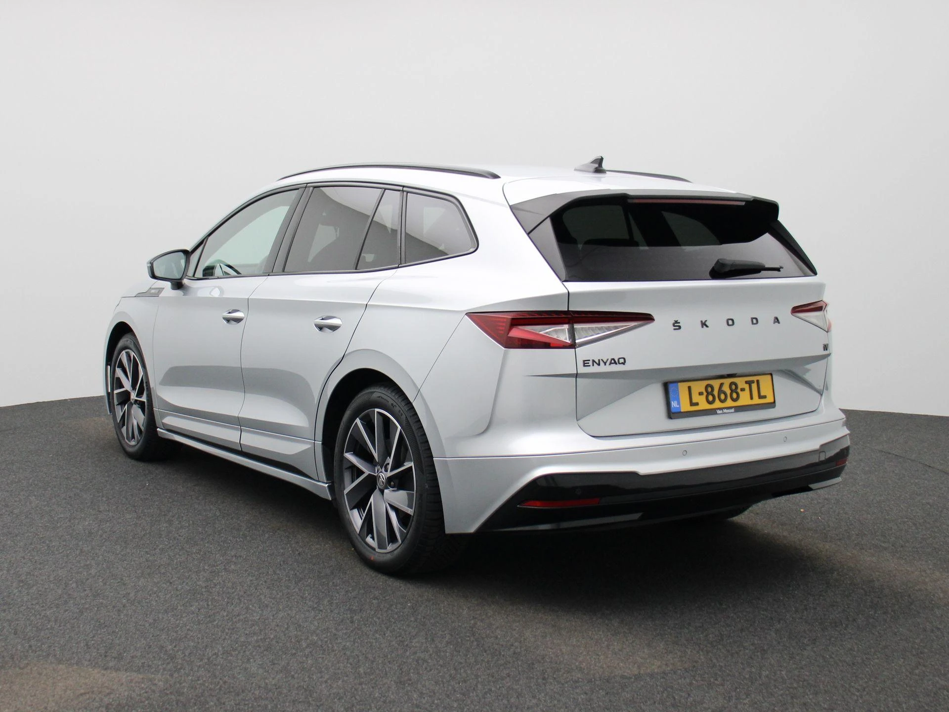 Skoda EnyaqiV – autofoto 3