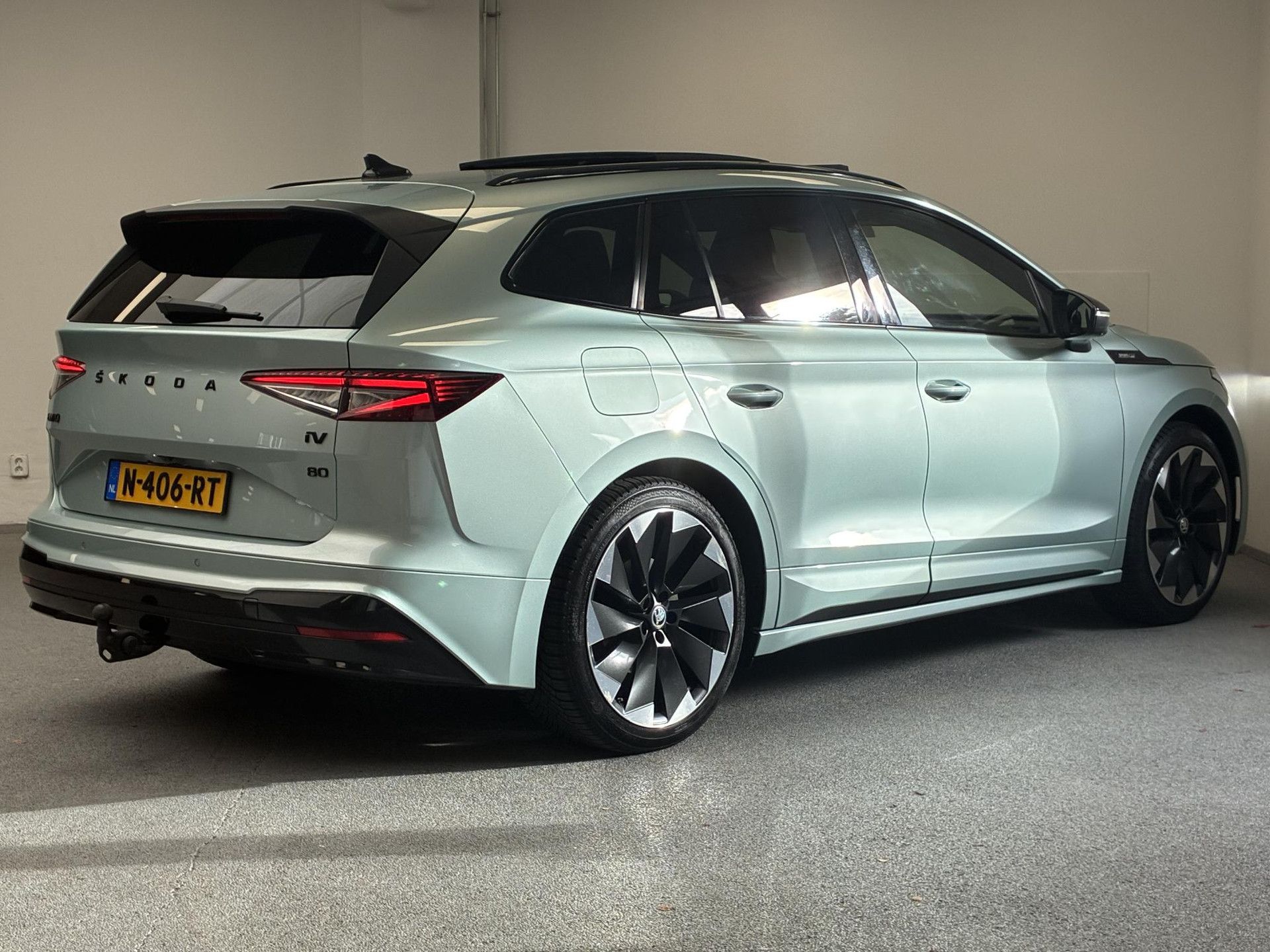 Skoda EnyaqiV met kenteken N-406-RT – autofoto 2