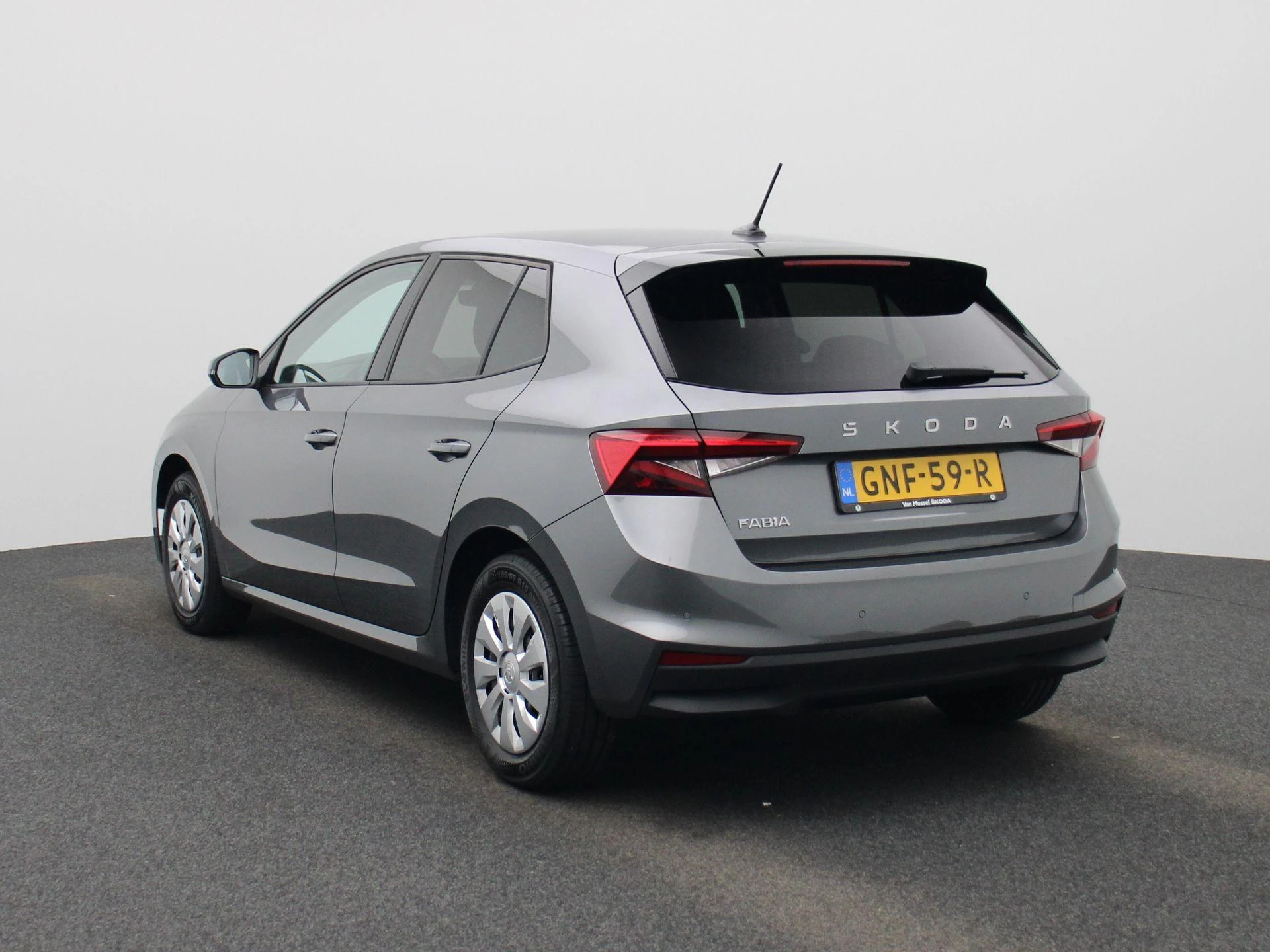 Skoda Fabia met kenteken GNF-59-R – autofoto 3