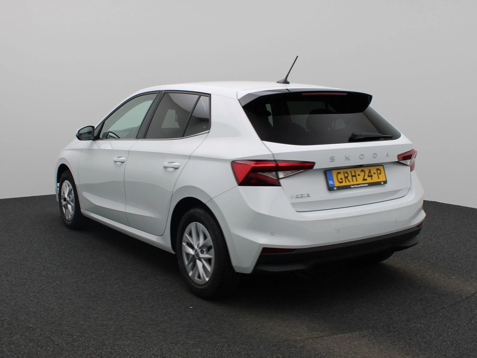 Skoda Fabia met kenteken GRH-24-P – autofoto 3