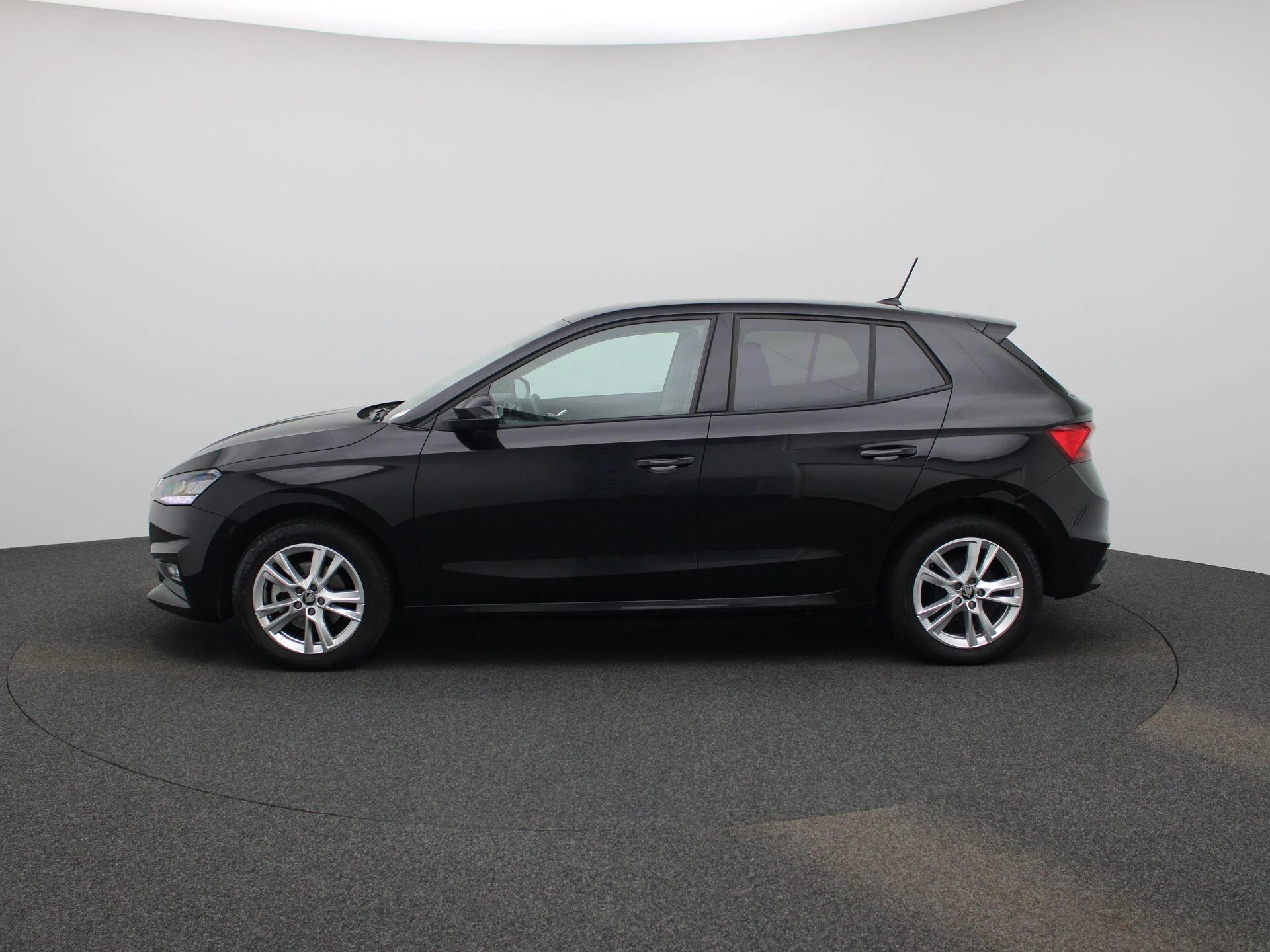 Skoda Fabia met kenteken HXV-37-H – autofoto 5