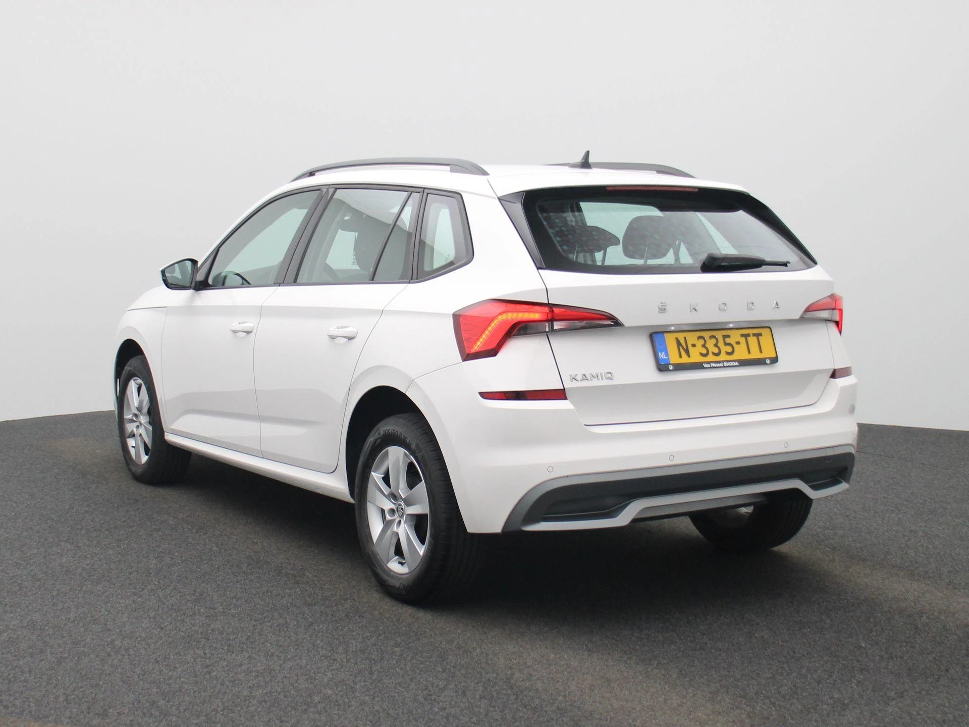 Skoda Kamiq met kenteken N-335-TT – autofoto 3