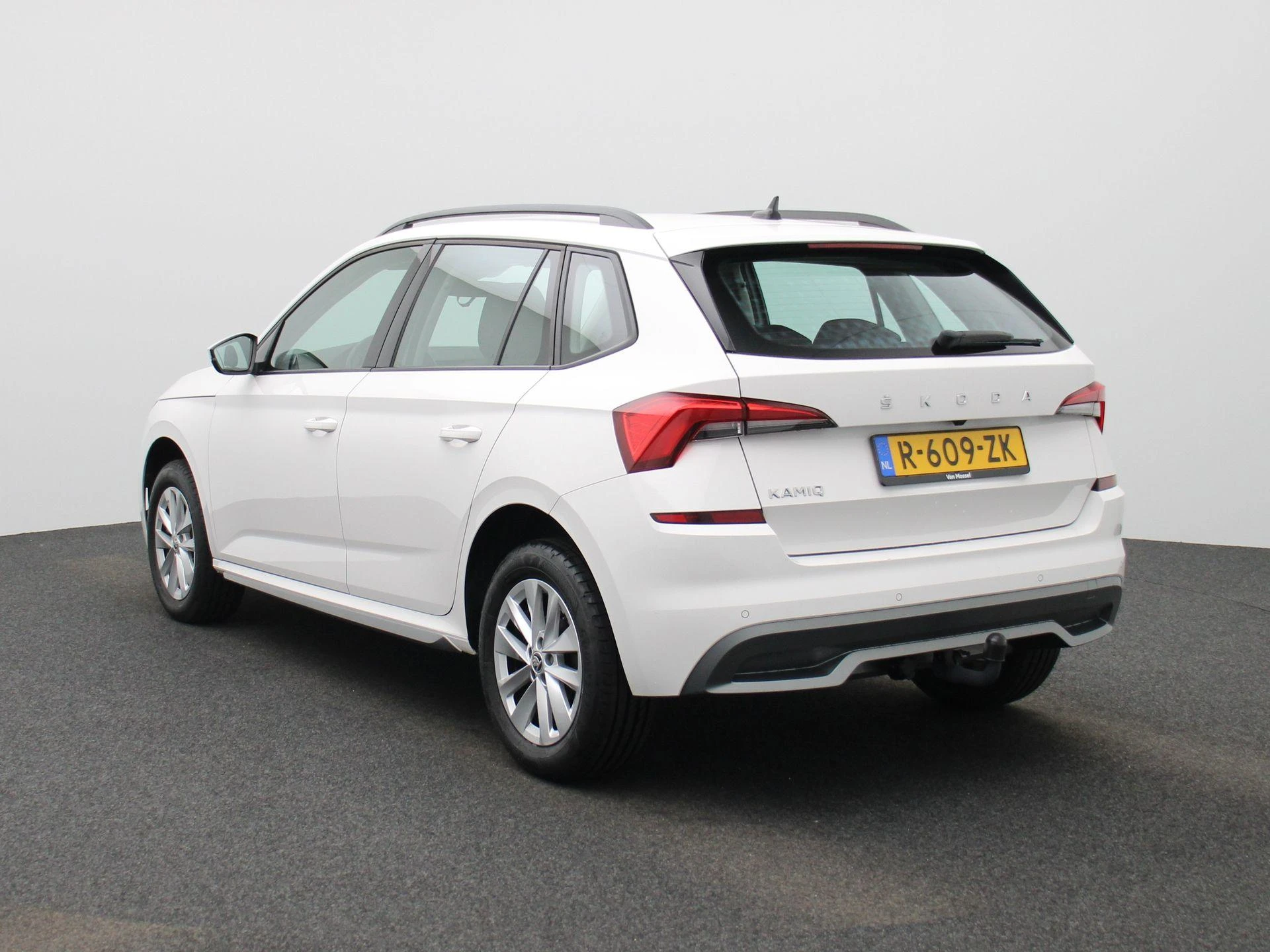 Skoda Kamiq met kenteken R-609-ZK – autofoto 3