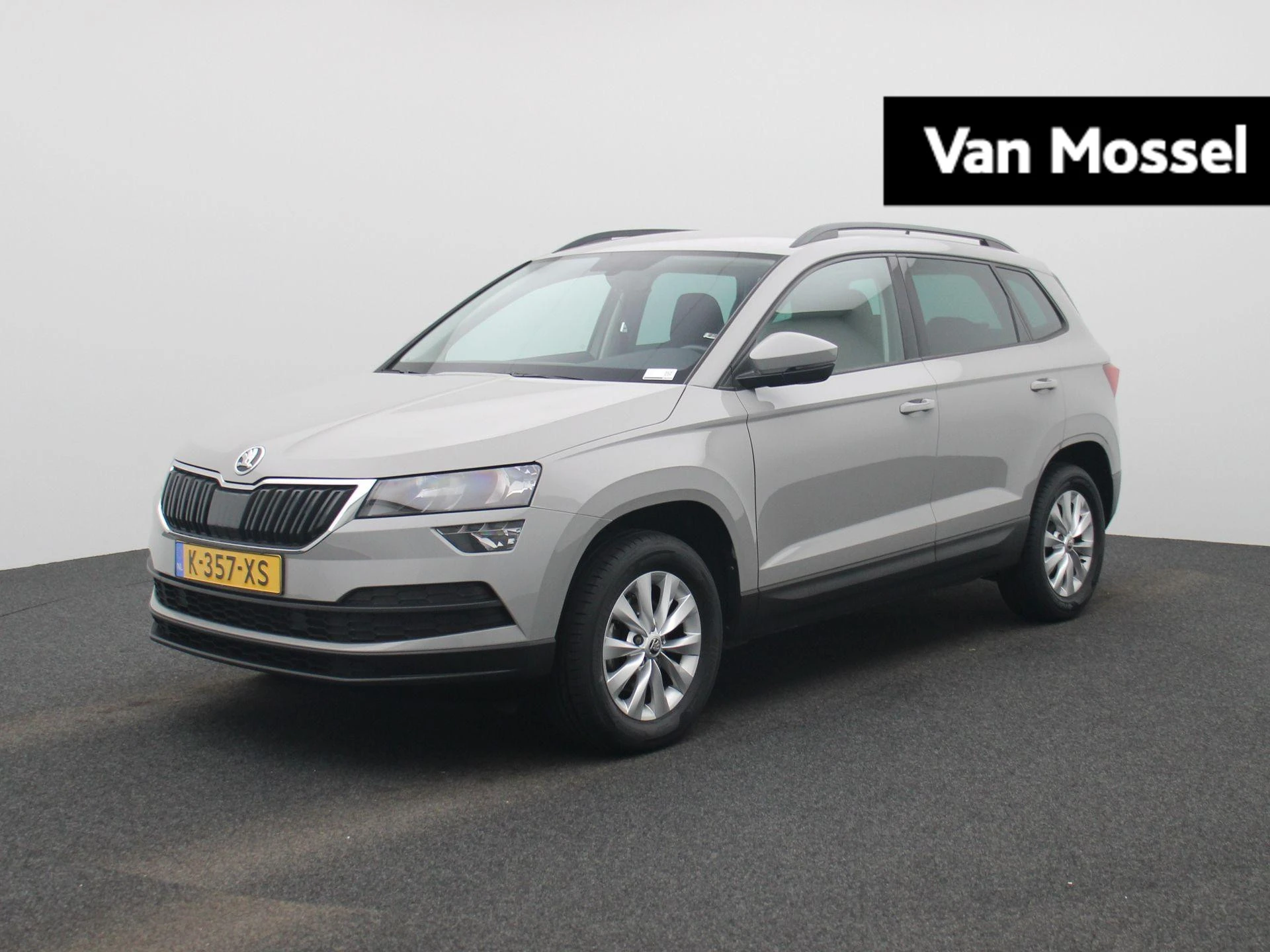 Skoda Karoq met kenteken K-357-XS – autofoto 2