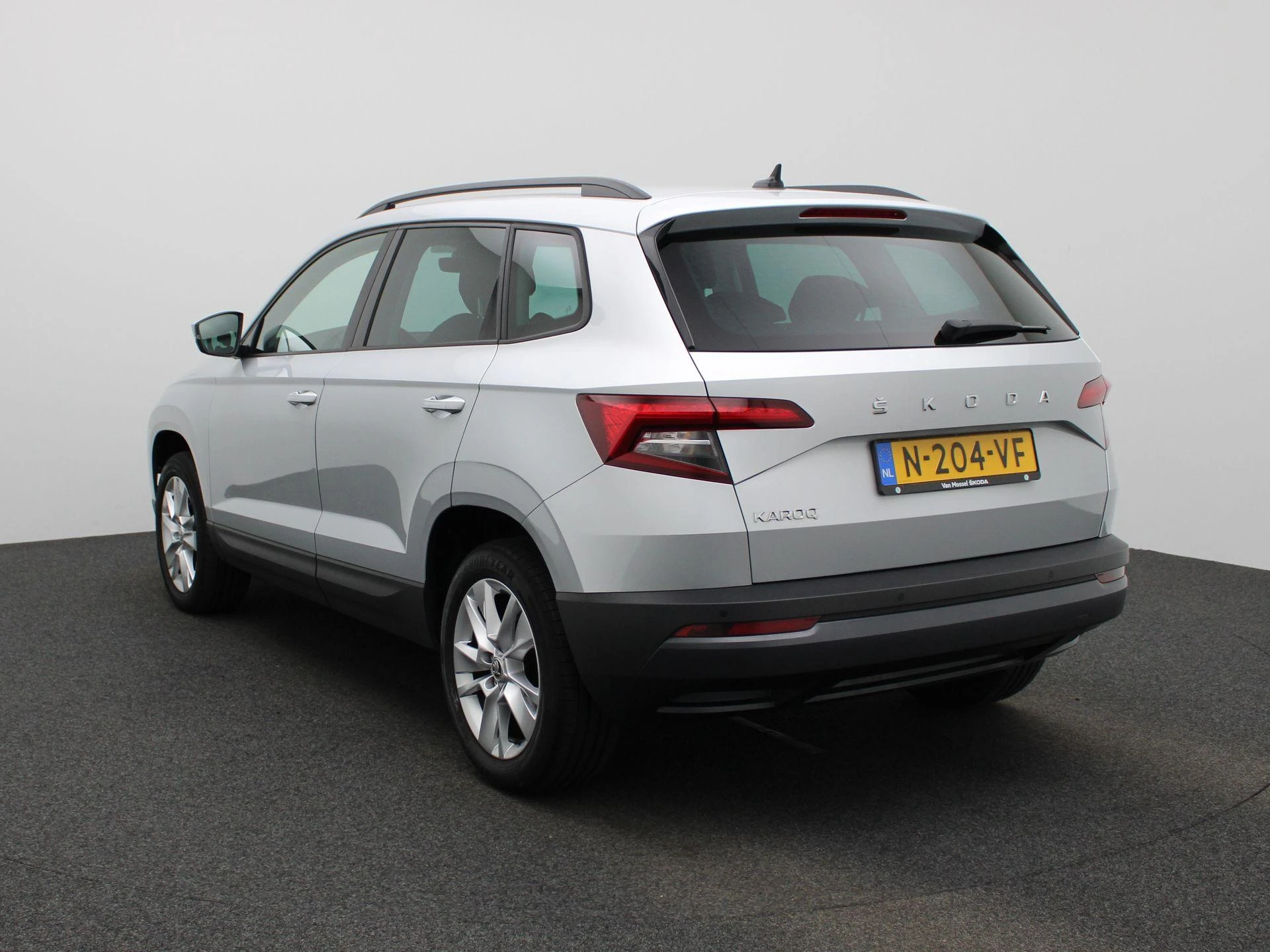 Skoda Karoq met kenteken N-204-VF – autofoto 3