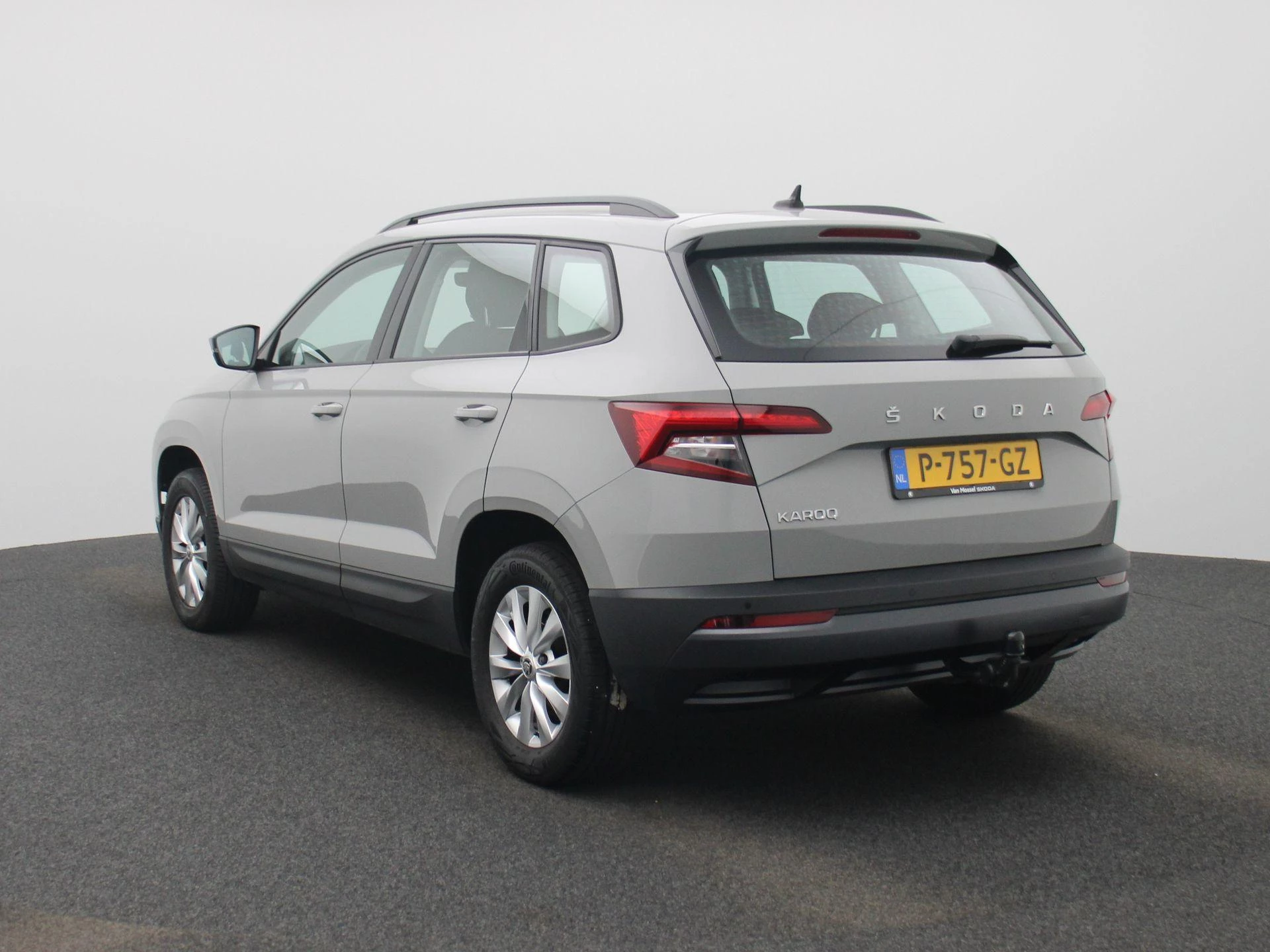 Skoda Karoq met kenteken P-757-GZ – autofoto 3