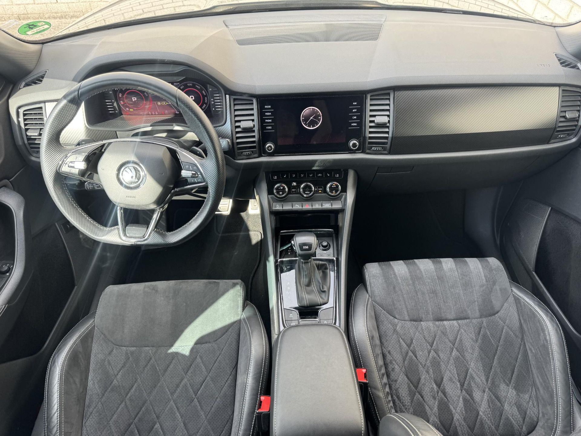 Skoda Kodiaq met kenteken K-369-SF – autofoto 3