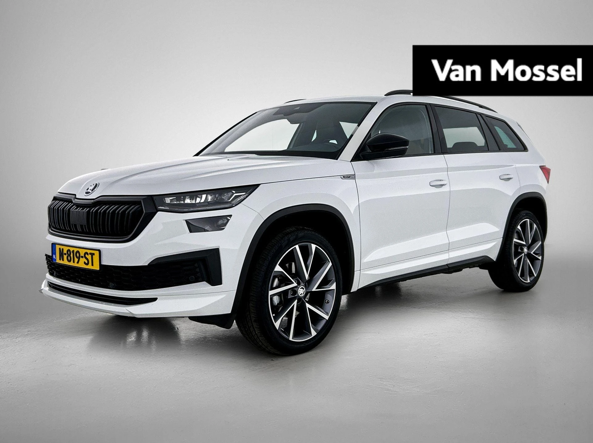 Skoda Kodiaq met kenteken N-819-ST – autofoto 2