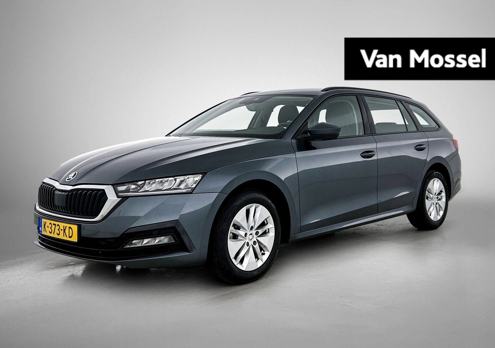 Skoda Octavia met kenteken K-373-KD – autofoto 2