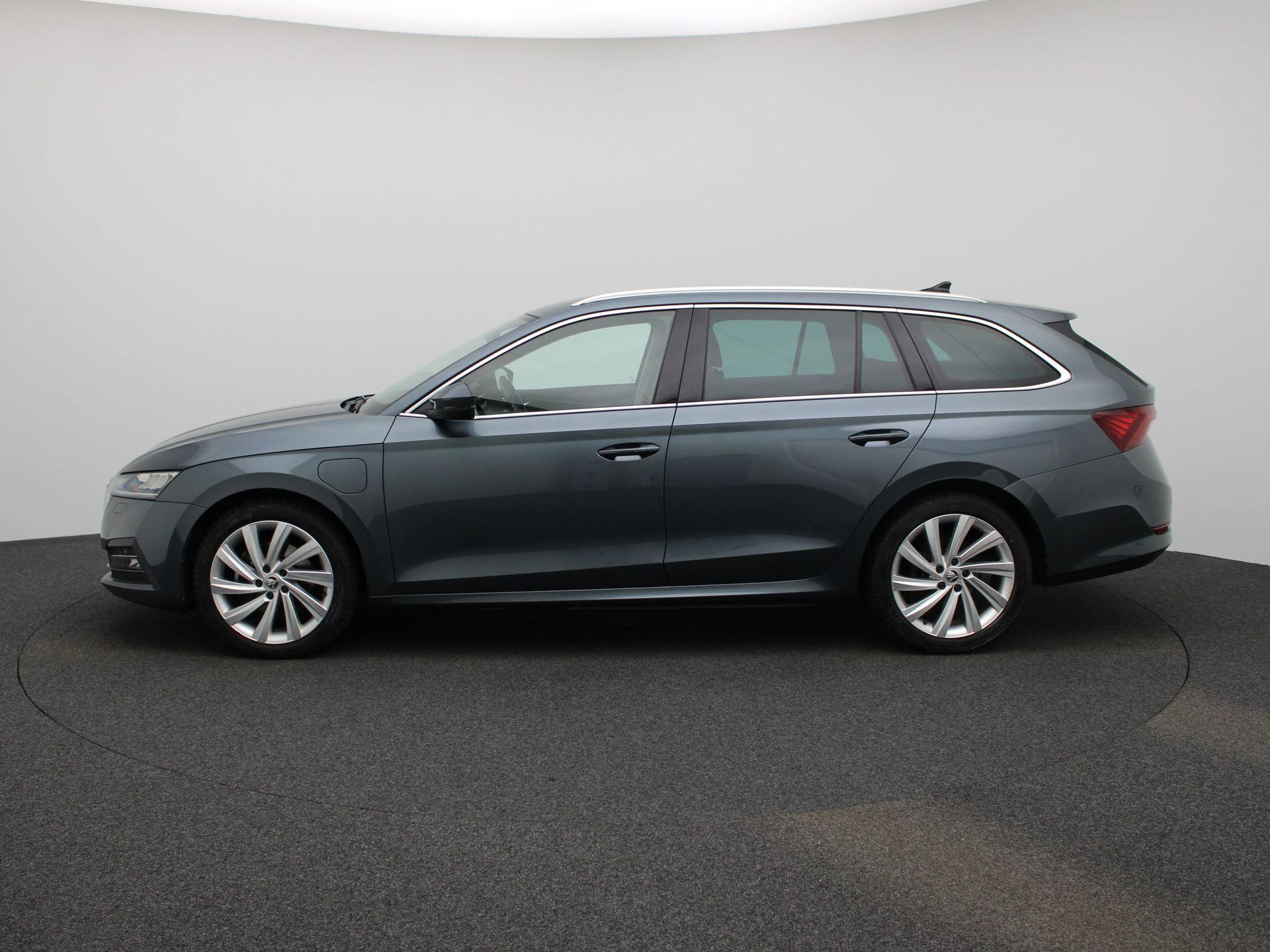 Skoda Octavia met kenteken KTD-71-G – autofoto 5