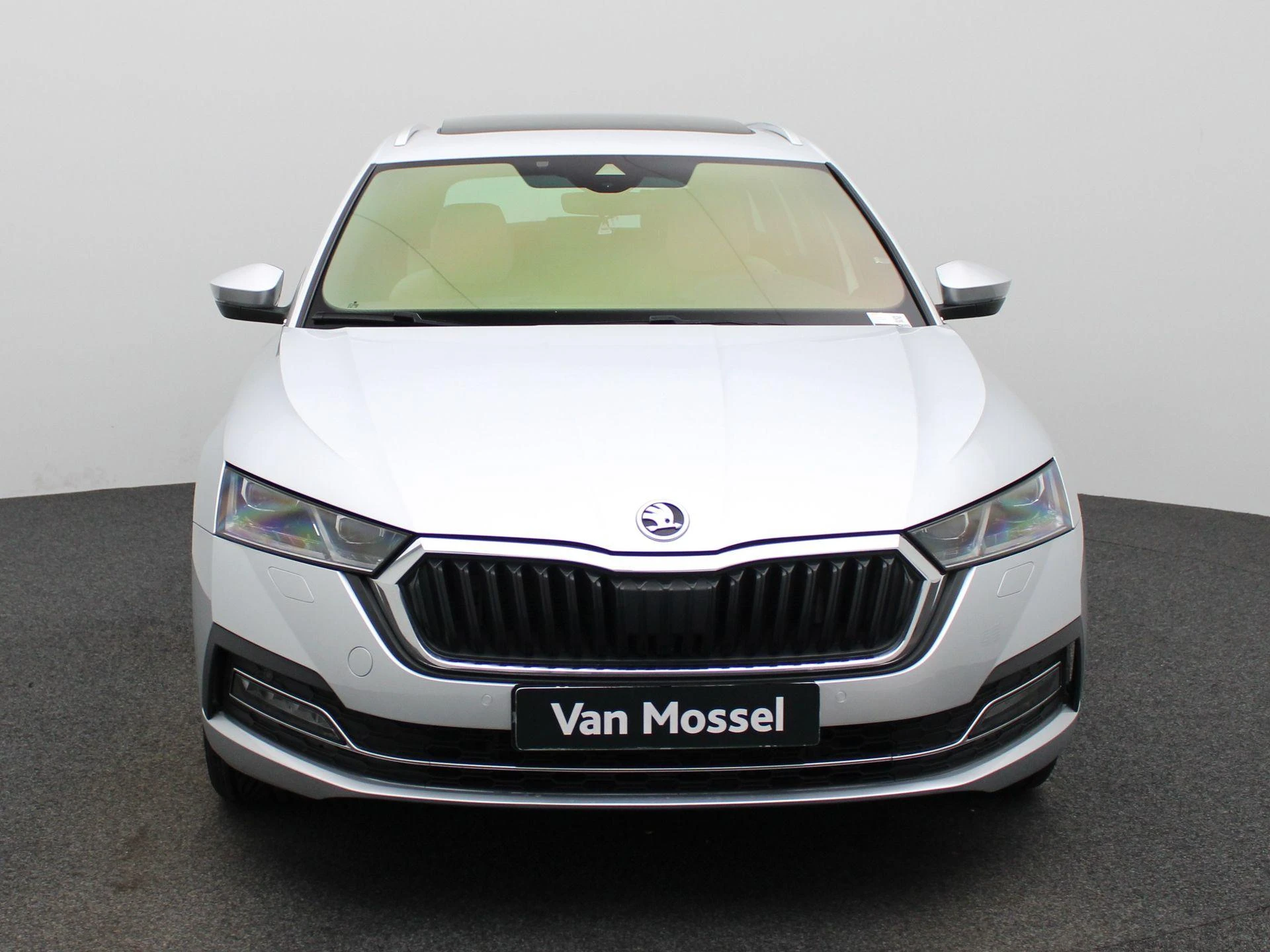 Skoda Octavia met kenteken KVD-10-D – autofoto 4