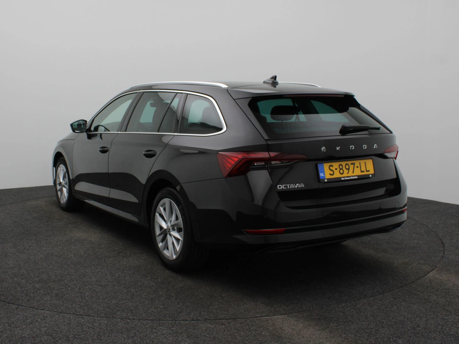 Skoda Octavia met kenteken S-897-LL – autofoto 3