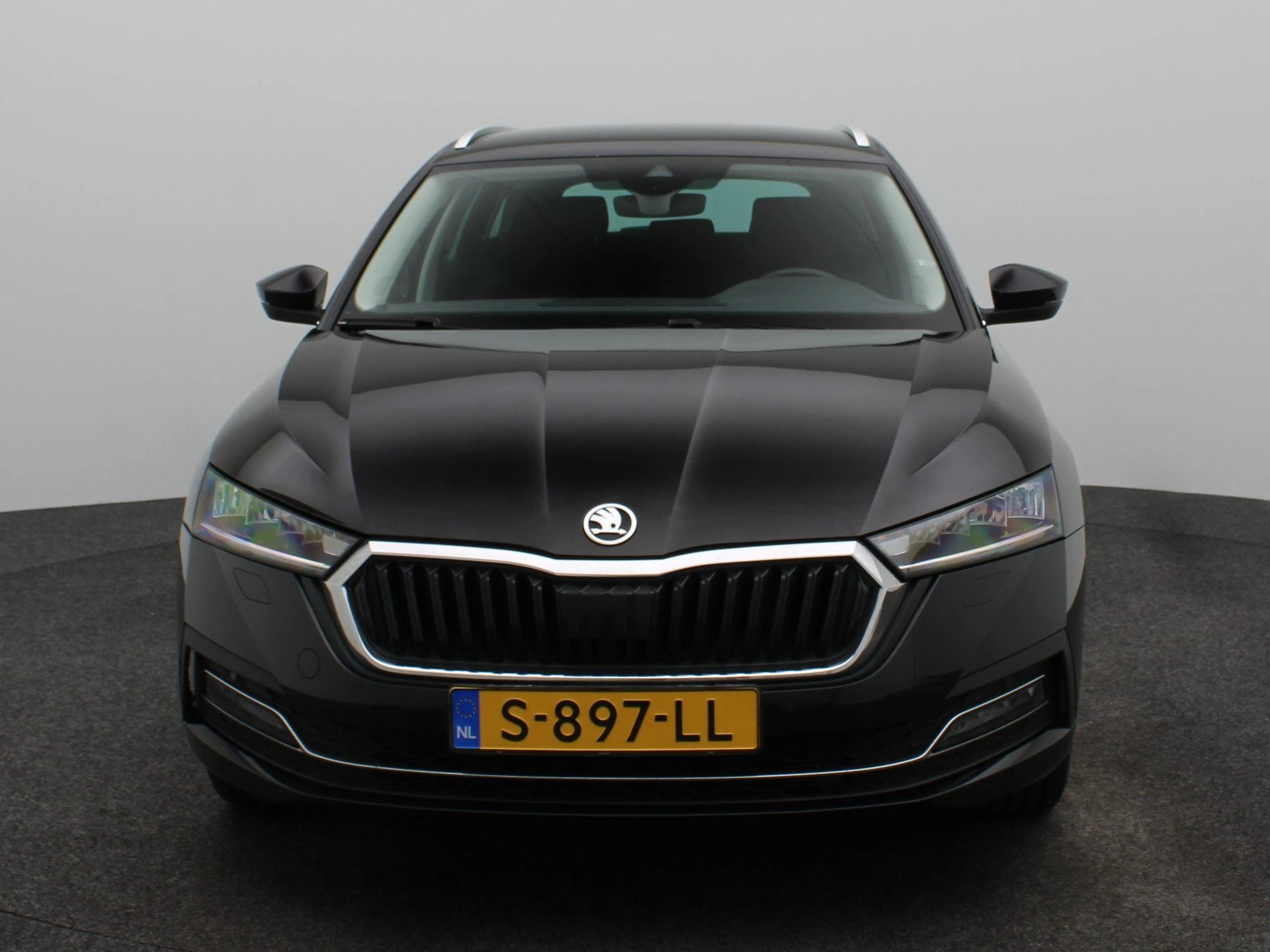Skoda Octavia met kenteken S-897-LL – autofoto 4