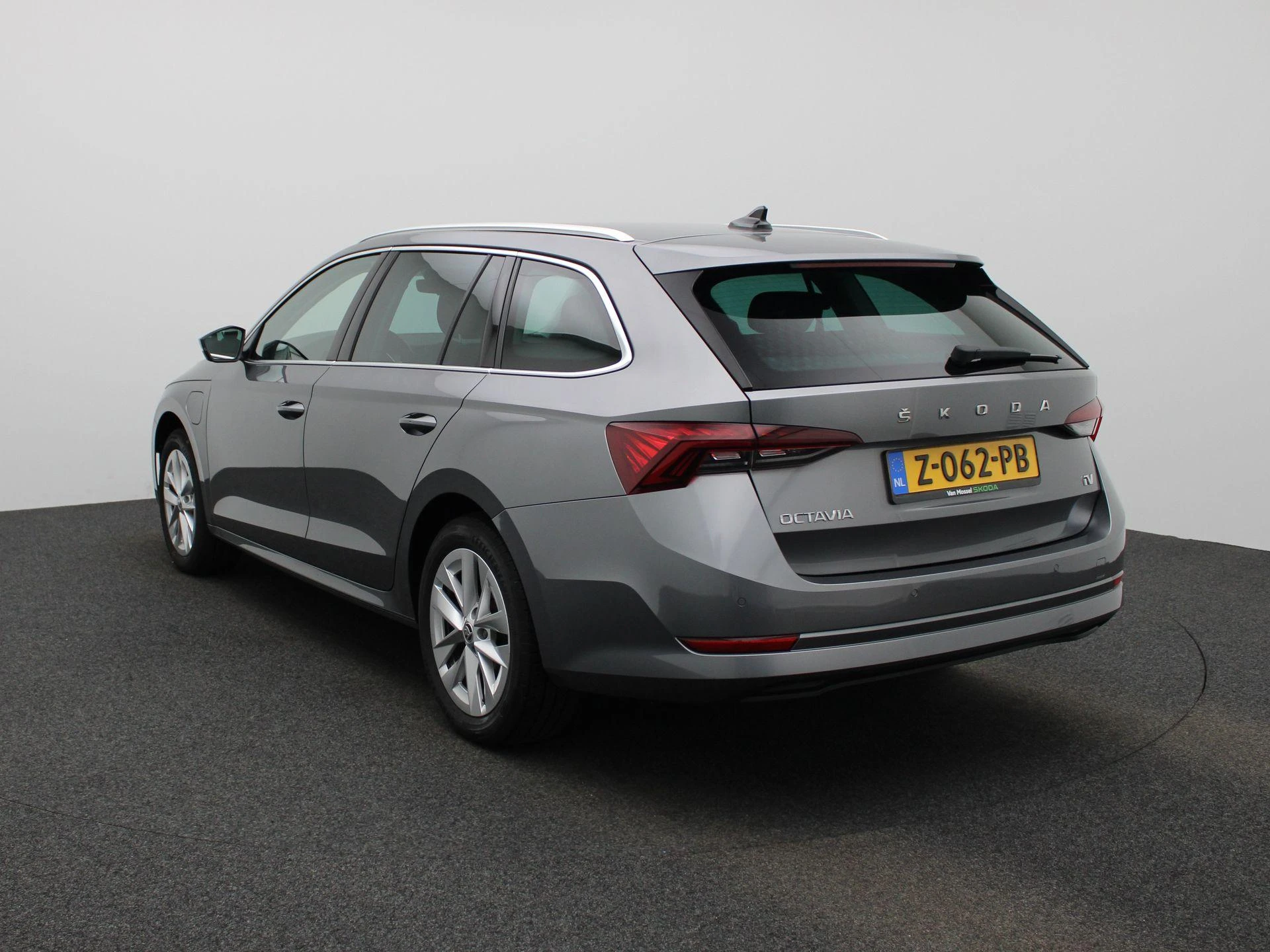 Skoda Octavia met kenteken Z-062-PB – autofoto 3