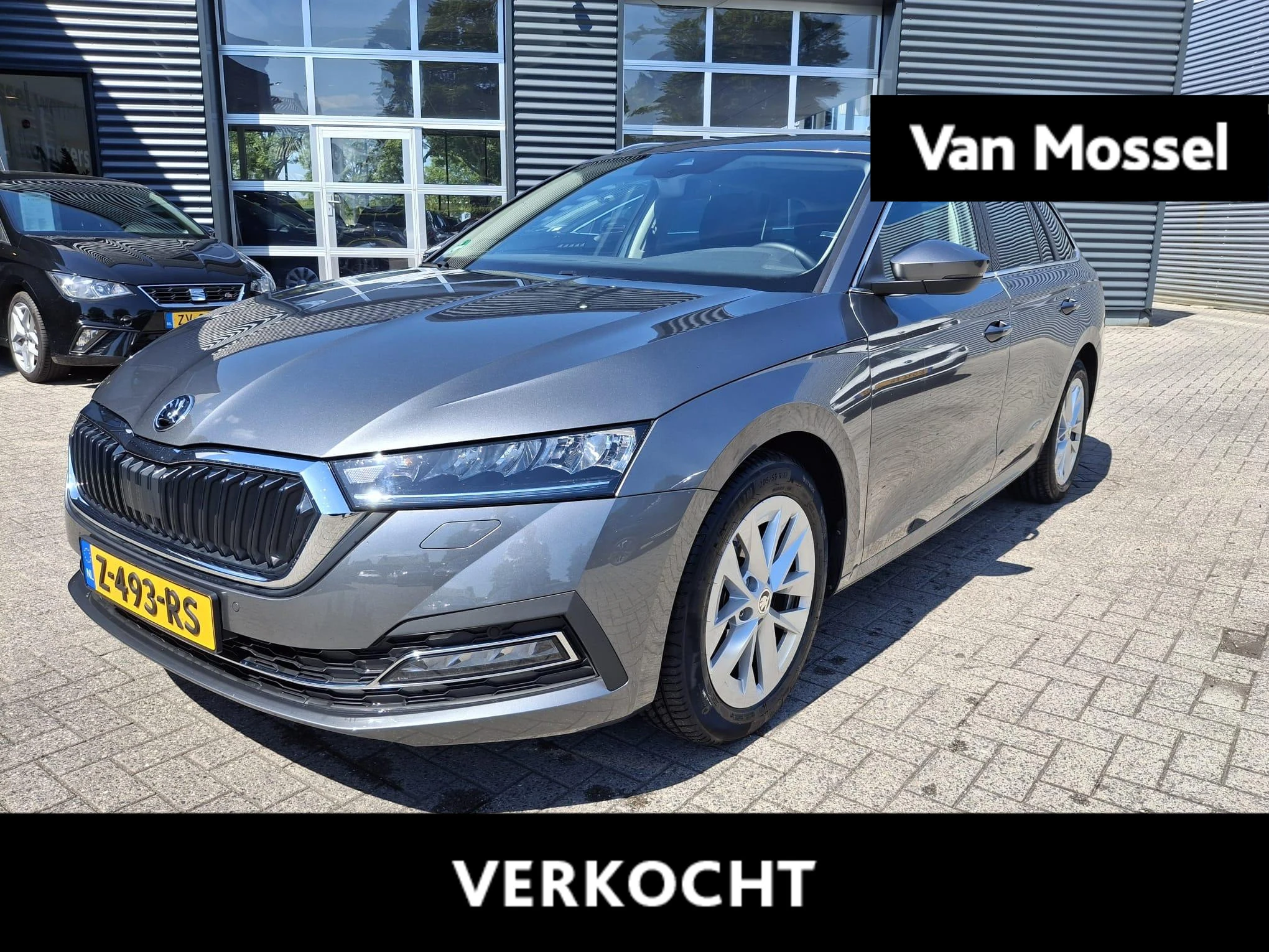 Skoda Octavia met kenteken Z-493-RS – autofoto 2