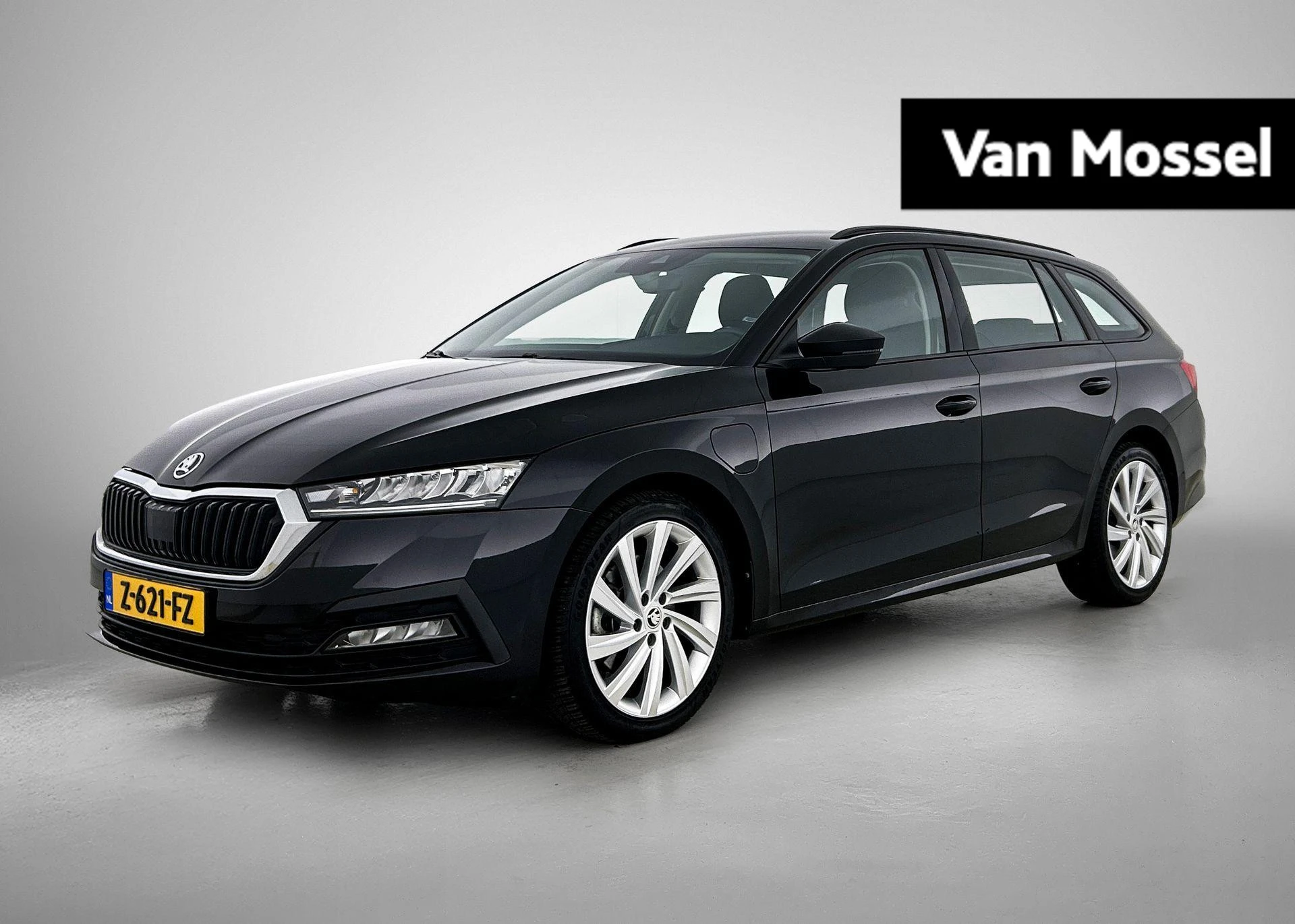 Skoda Octavia met kenteken Z-621-FZ – autofoto 2