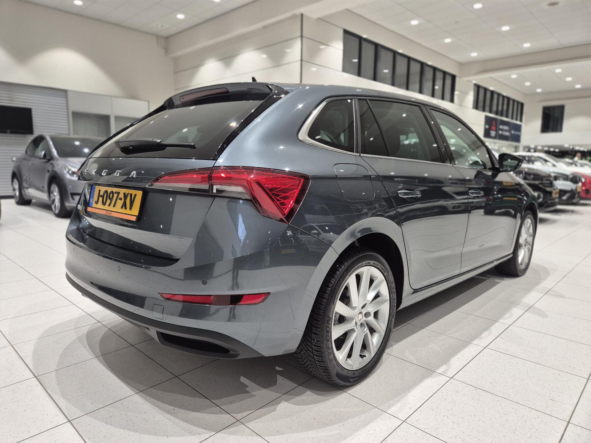 Skoda Scala met kenteken J-097-XV – autofoto 2