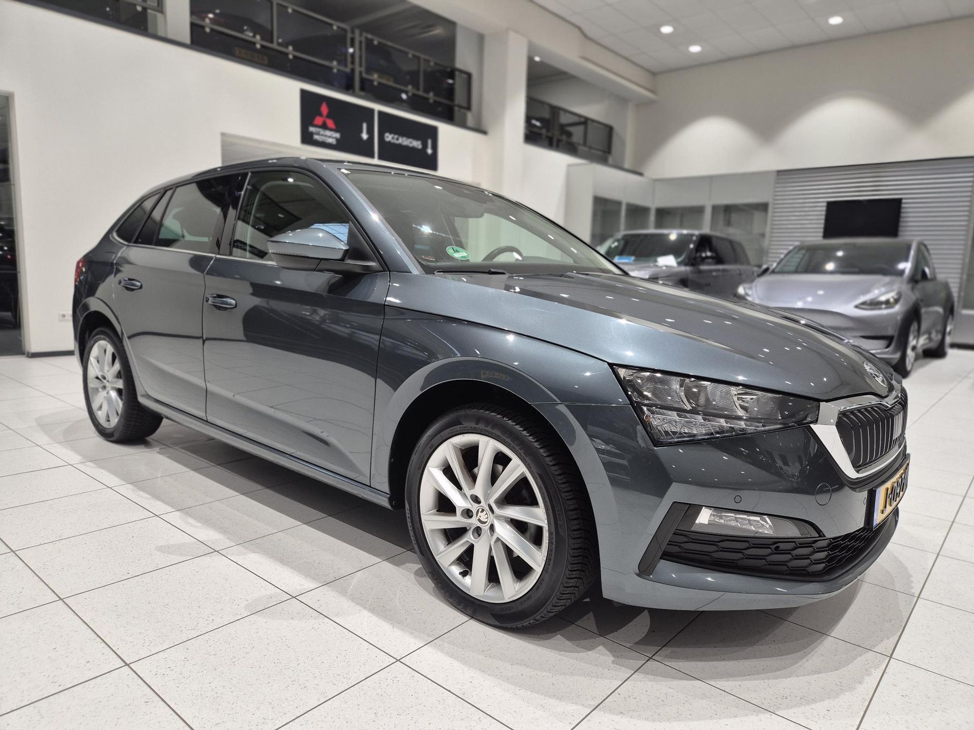 Skoda Scala met kenteken J-097-XV – autofoto 5