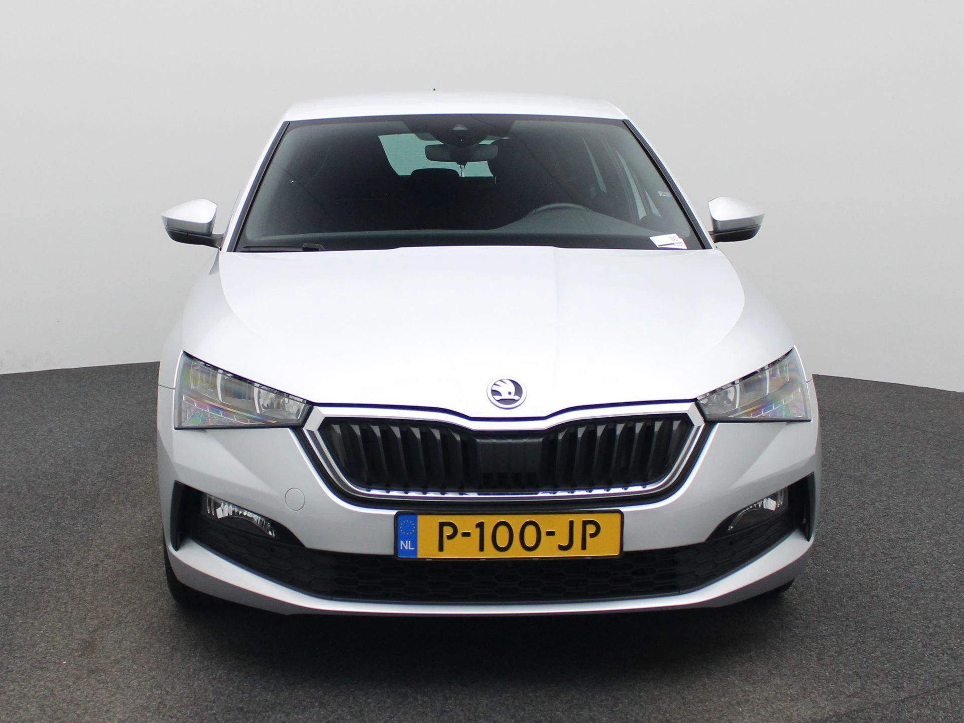 Skoda Scala met kenteken P-100-JP – autofoto 4