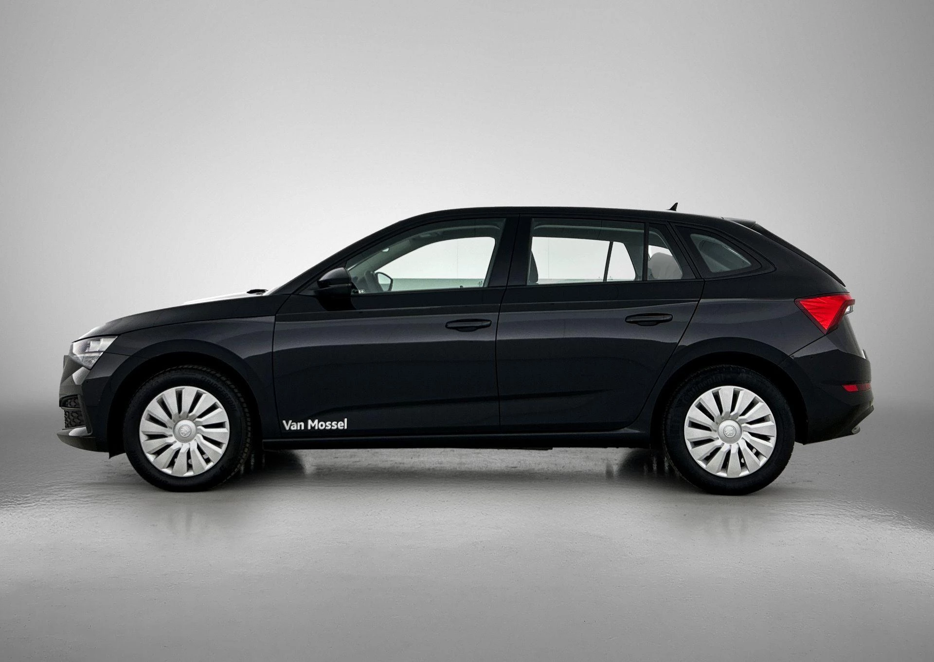Skoda Scala met kenteken X-603-PL – autofoto 4