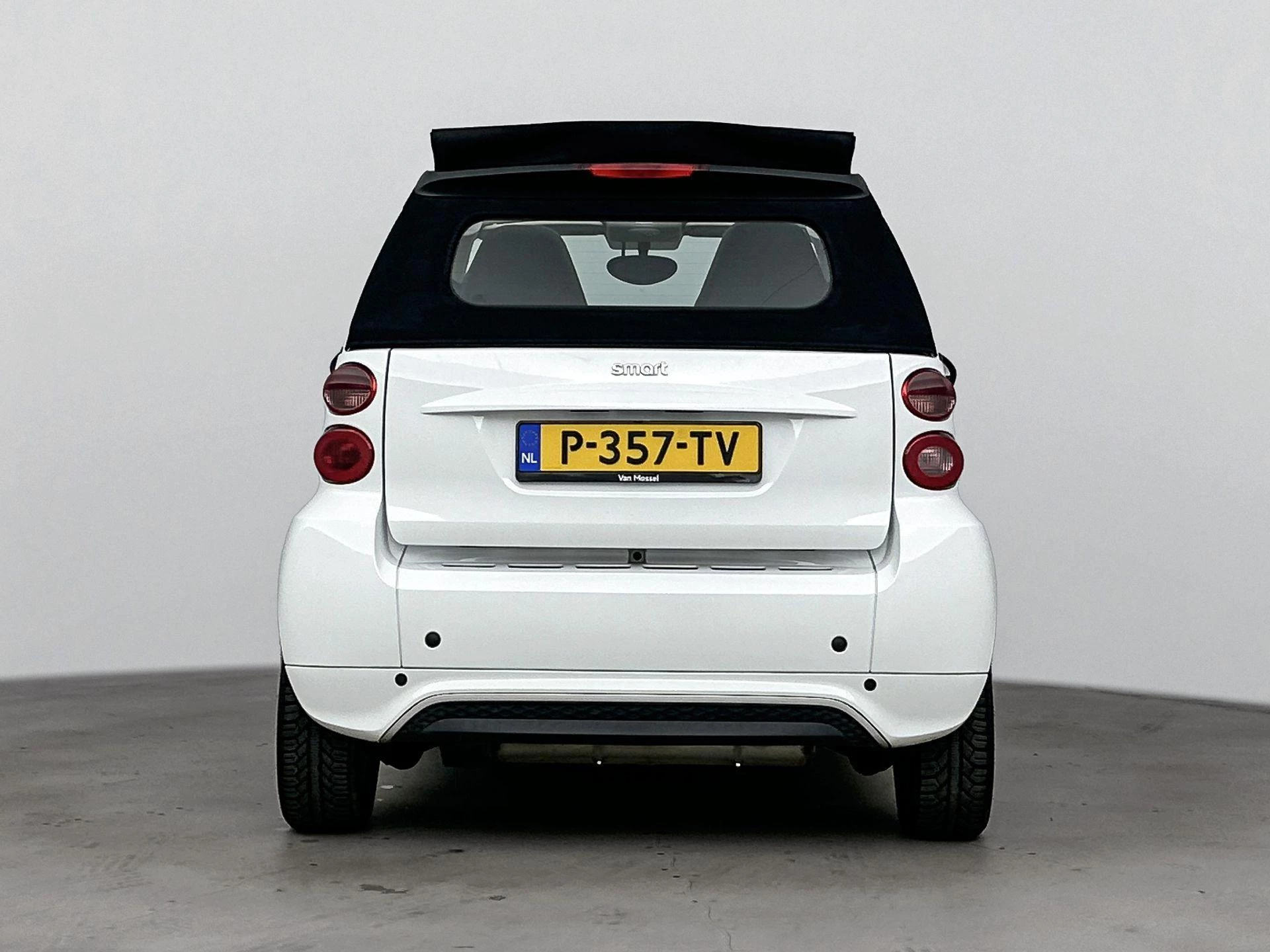Smart Fortwo met kenteken 64100 – autofoto 5