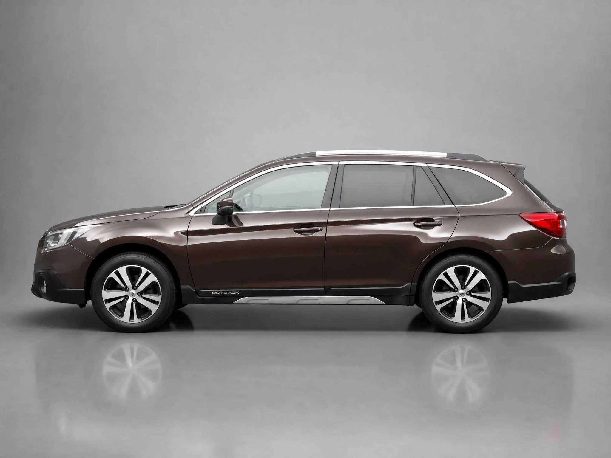 Subaru Outback met kenteken 87100 – autofoto 5