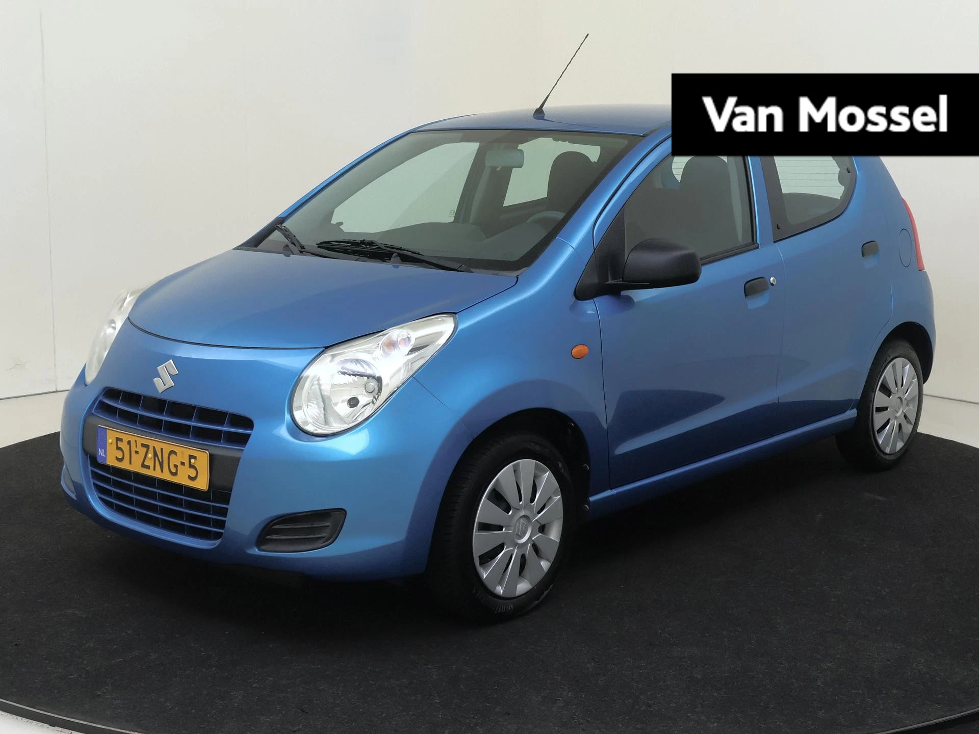 Suzuki Alto met kenteken 52100 – autofoto 2